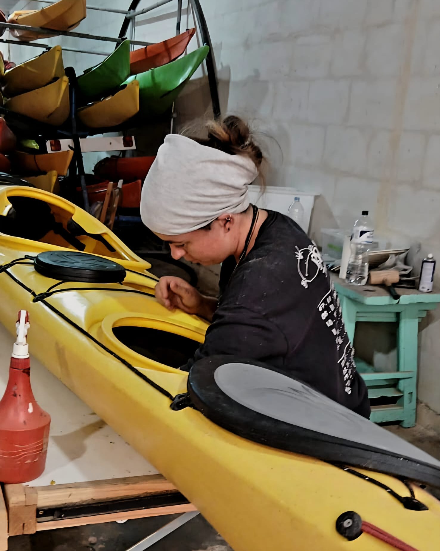 Lightning warnings may keep us off the water, but they wonโt keep us idle. โกโก๐ฉ๏ธ While the storm rolls through, our guides are in the garage getting stuck into the kit โ fixing, checking and getting everything ready for the final push of the season. ๐ง๐ชโก๐ฉ๏ธ
.
.
.
#Malta #VisitMalta #MaltaTourism #KayakingMalta #AdventureMalta #welovestorms