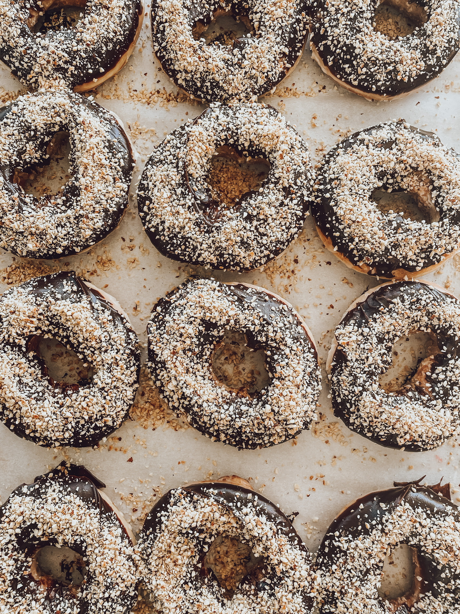Woo-hoo it's the weekend! 😍
Local's will be parked at Velkommen Square in Junction City tomorrow, September 19.
ADDRESS: 190 Ivy Street, JC
HOURS: 9-2
SPECIAL: 🌰The Chocolate Hazelnut Donut🌰
Along with our special, we will also be serving our original vanilla glazed donuts, cinnamon sugar donuts, handcrafted soft pretzels, and Blue Silo Creamery milk and chocolate milk.
GIVEAWAY: We are giving away a half dozen donuts/pretzels to 2 lucky followers!
TO ENTER:
✨LIKE THIS POST
✨FOLLOW OUR PAGE
✨TAG YOUR FRIENDS
Winners will be announced tomorrow morning and will also be contacted directly. Please be aware of scammers posing as our page, we will NEVER ask for credit card/personal information to claim your prize.
See you soon! 🫶