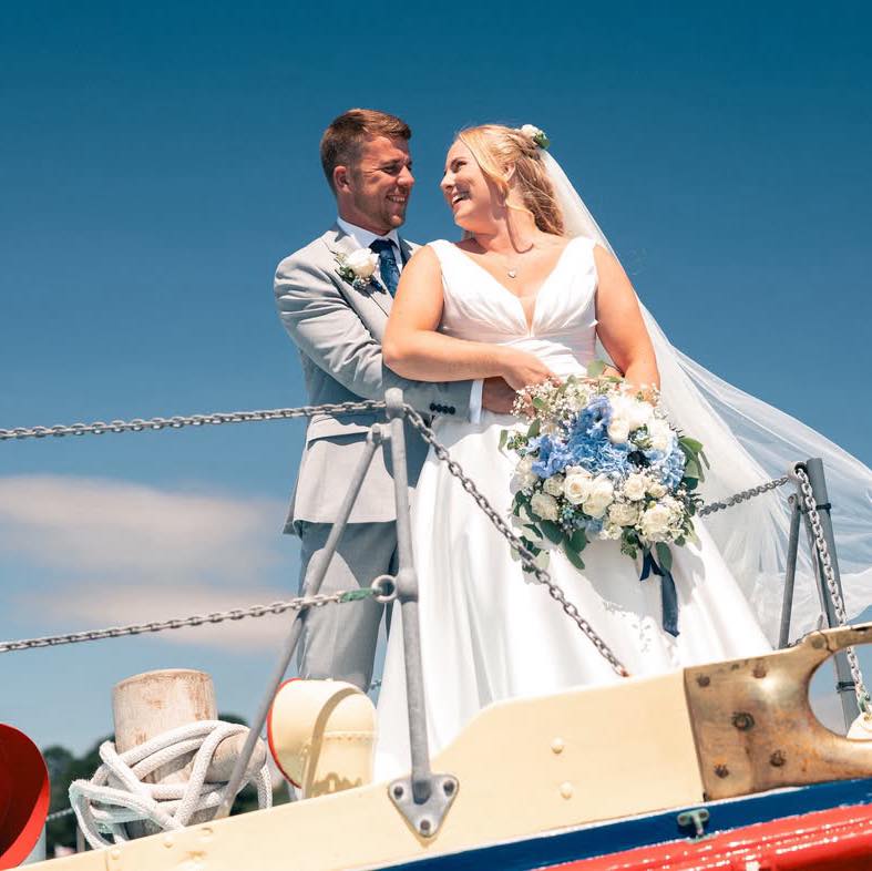 REAL BRIDE🤍
Congratulations to our beautiful bride Lucy and her newly wed hubby on their magical wedding day, in the sunshine, at @cliffhousesalcombe ☀️
Thank you for sharing your beautiful day with us, we wish you all the best for your future together 🤍
Photographer - Charlie Shattock
Hair - @coxandcosalon
Makeup - @tabithaalicebeauty
Flowers - @wildflowerfloristryplymouth
#weddingphotos #realbride #ivoryloungebride #bridalinspiration #britishbridal