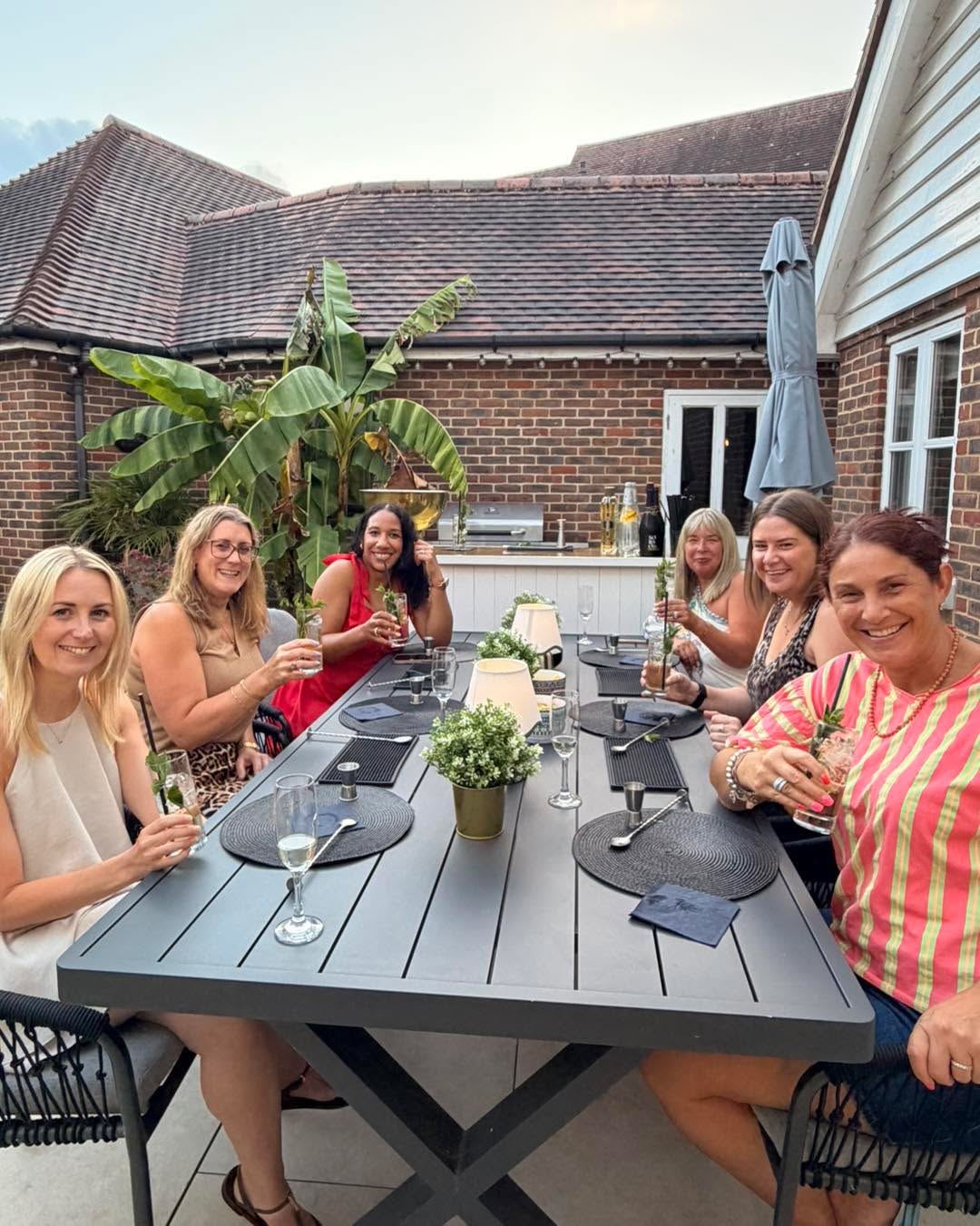 Shaken, stirred & shared with good company. 🍸✨
Did you know our cocktail classes aren’t just about making cocktails? We talk you through the equipment, share our top tips and teach you more about your favourite drinks - so you can recreate them at home too! 🍹
A big thank you to Charlene for having us 💙