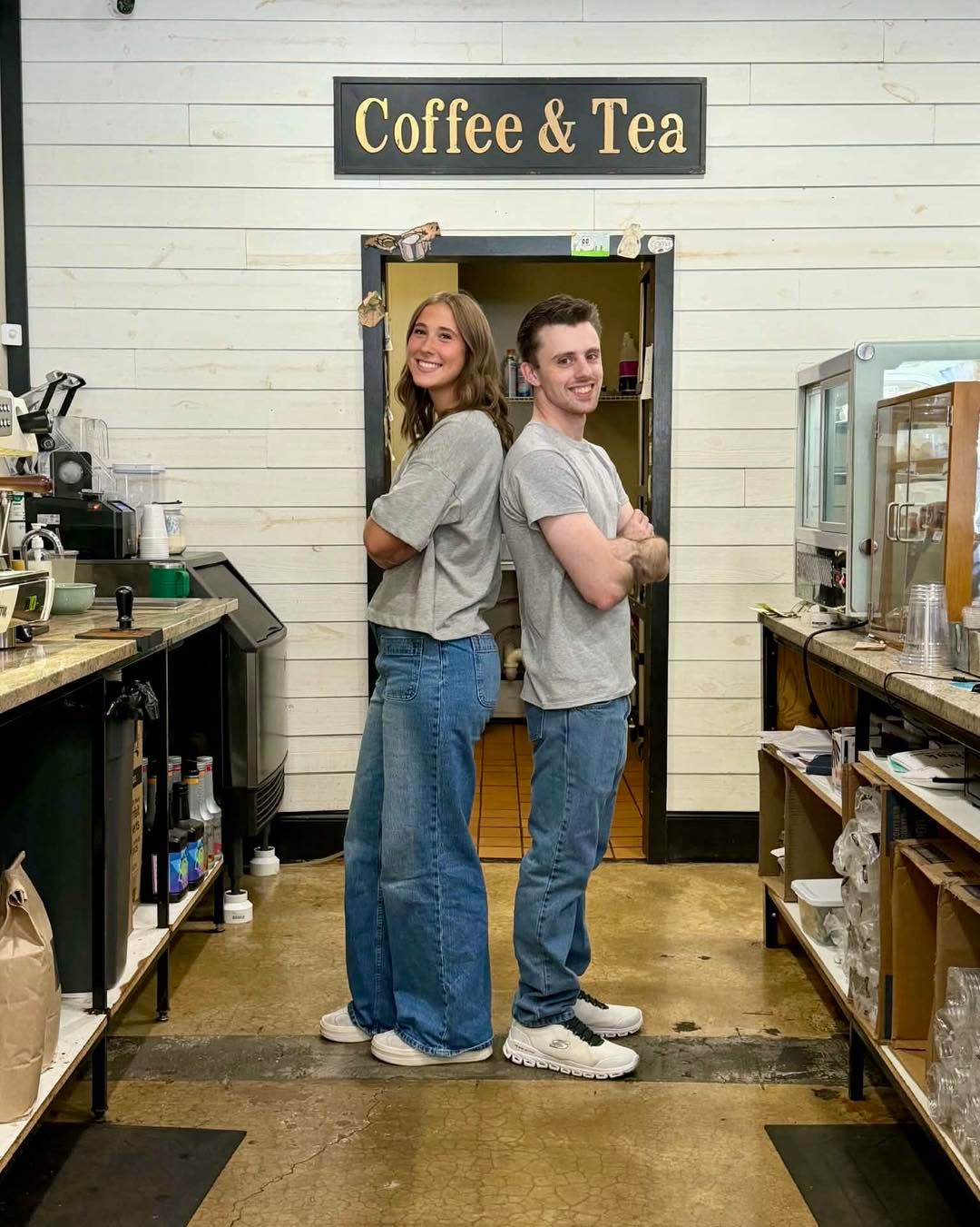 When you show up to work wearing the same outfit… completely unplanned! 😂☕️
Great minds really do think alike!
Have a great Friday, everyone!