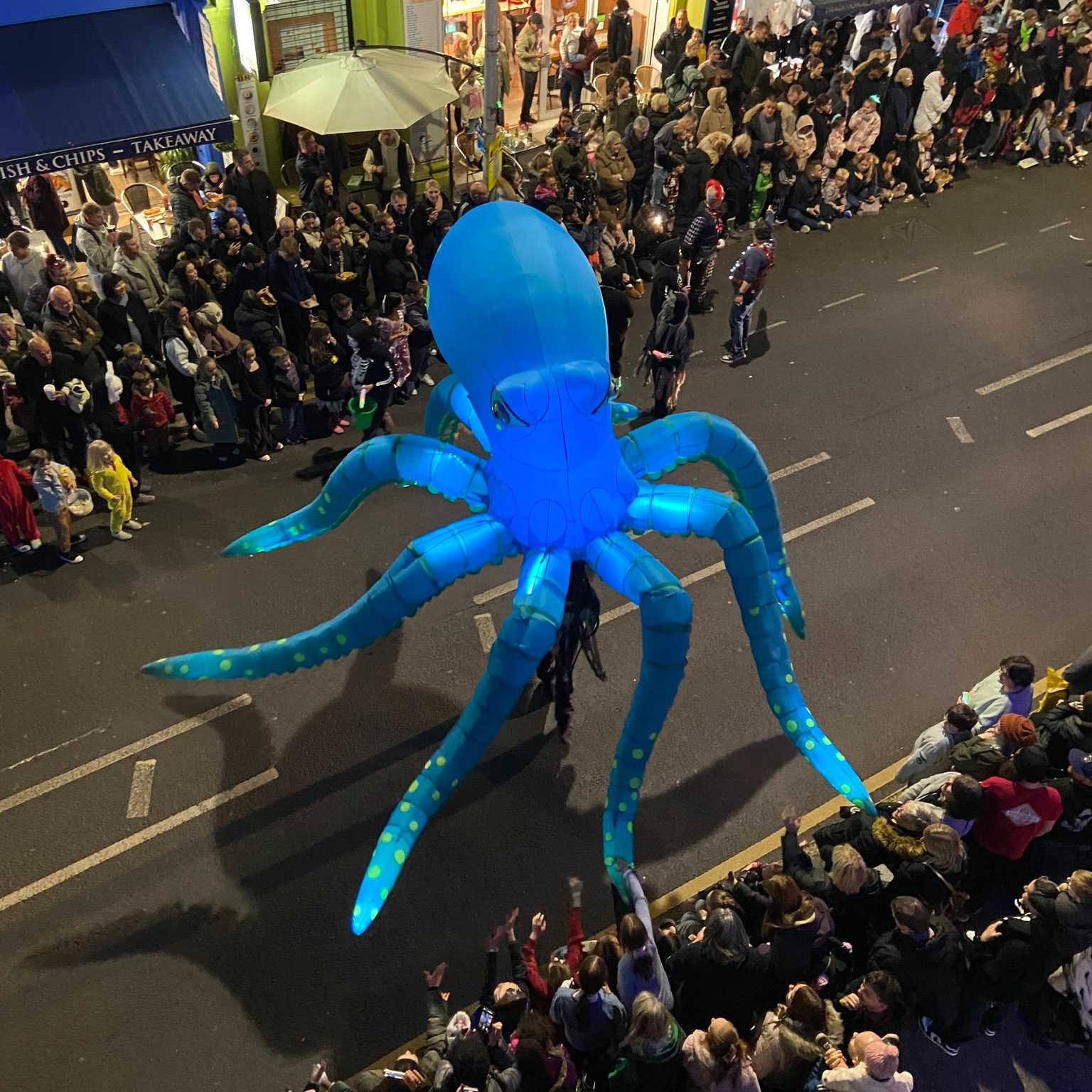 👻 ENTRIES CLOSING SoOoON 👻
There's still time to join the most fang-tastic parade of the year! 🎃
The Southend Halloween Parade is creeping back for its sixth year and for the very first time it will take place on Halloween night itself! 🕸️✨
Whether you're part of a dance troupe, music group, theatre company, community organisation, or simply a family of frightfully creative ghouls, we want YOU to be part of the spooktacular spectacle.
🦇 Free to take part
🎭 Open to everyone
💡 Just be illuminated and in costume!
So don't ghost us... there's still time to sign up! Gather your witches, werewolves, skeletons, superheroes and spooky sidekicks and help us make this year's parade a real scream! 😱
📅 Saturday 31 October (HALLOWEEN NIGHT!) | 6pm
📌 Southend Seafront
Find more info and sign-up link on the Southend Halloween Parade website!