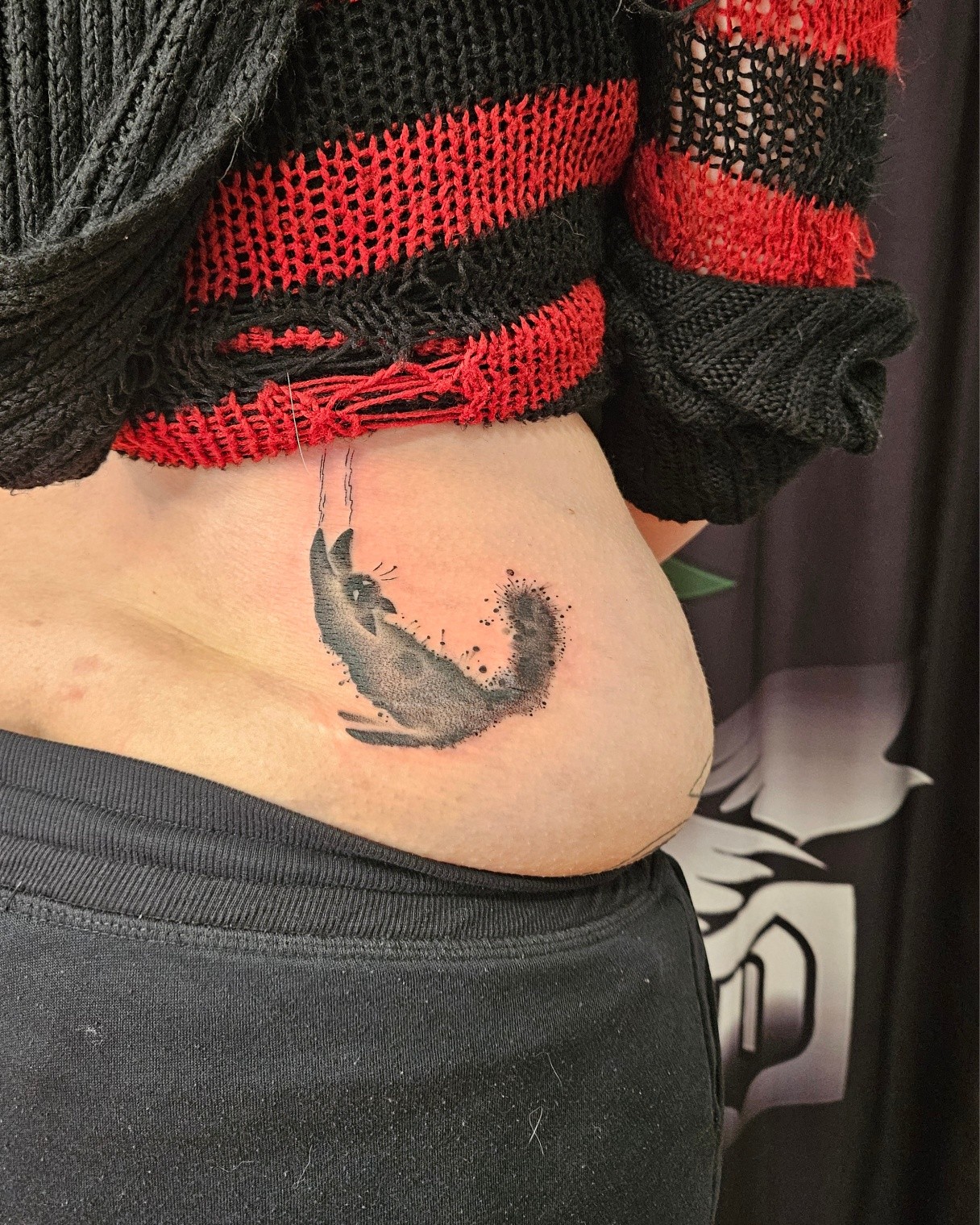 Cute lil' watercolour cat 😍 done by Pete @Pete_Explicit Ink #tattoo #cattattoo #watercolourcat #explicitinktattoo #ink #graywashtattoo #melbournetattoo #tattooistnearme #stalbanstattoo