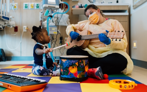 A hospital stay can feel long, quiet, and unfamiliar for a child, at times even frightening. However, music therapy can help change that! 🎵
Through listening, playing along, and movement, children are encouraged to engage and express themselves— bringing moments of joy and energy into an otherwise sterile environment.
Sometimes, a little music can make a hospital room feel a whole lot brighter. ☀
#PediatricMusicTherapy #AngelinasSong #MusicTherapy #PowerOfMusic #MusicMatters