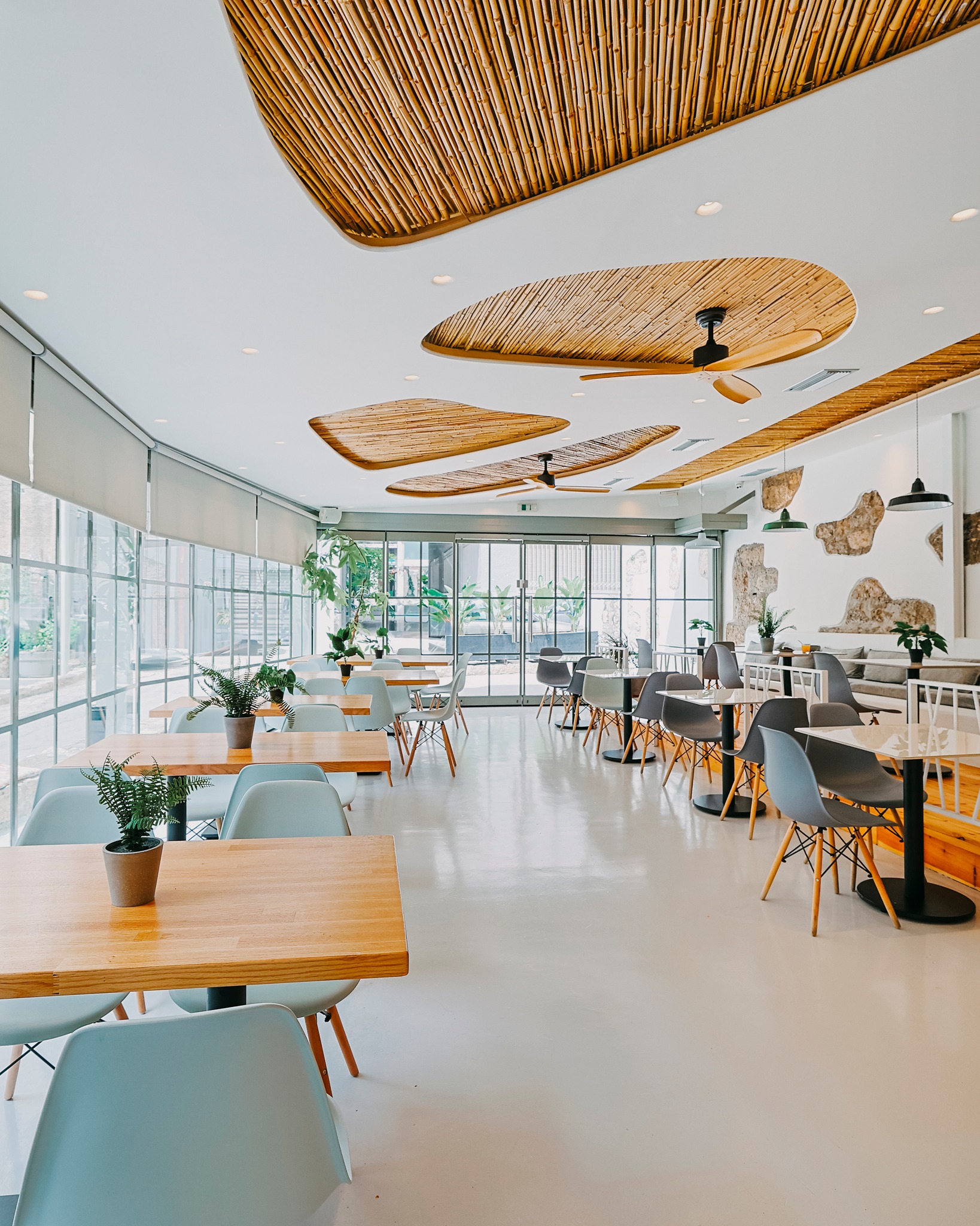 🌻Bright good mornings
at Arcade Hotel Athens.
#athenshotel