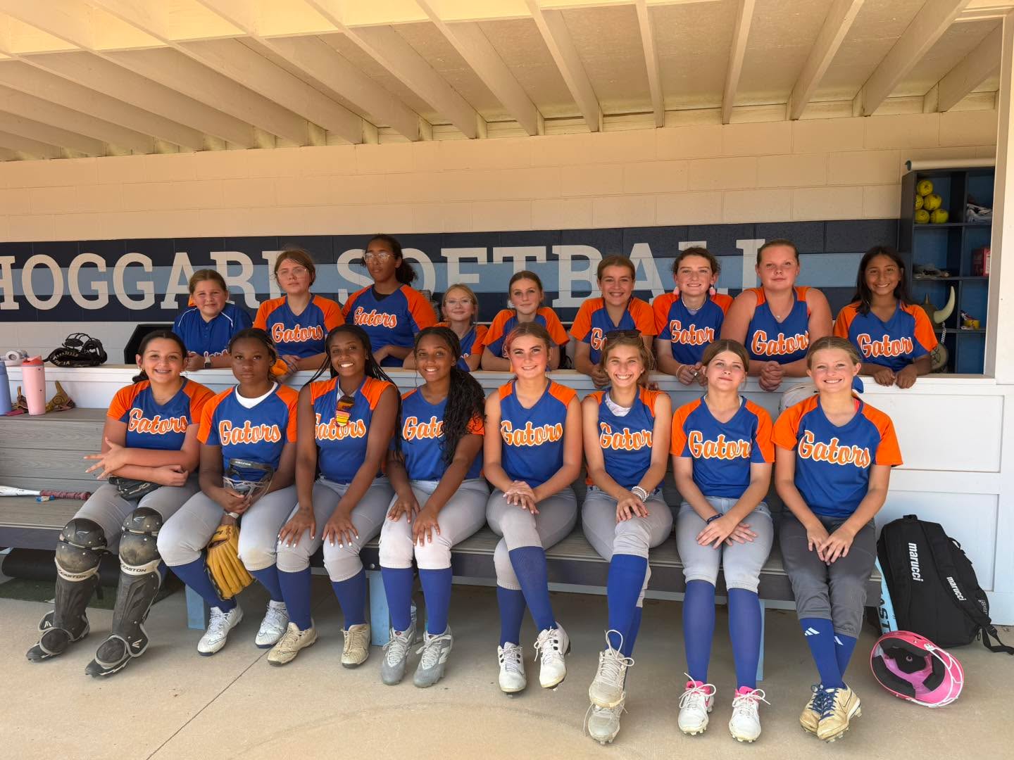 Many thanks to Hoggard High School for sharing their field with our Gator Softballers πππ§‘!