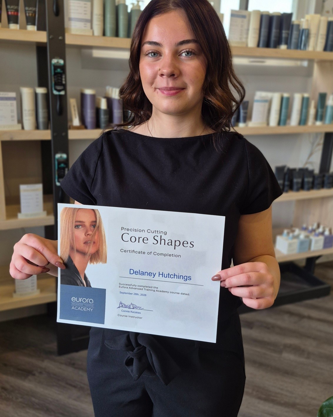 Delaney has just completed another training academy with Eufora. Thanks to @alissahairdesigns for teaching this wonderful class and @shanthaly for hosting it. Love our #euforanation