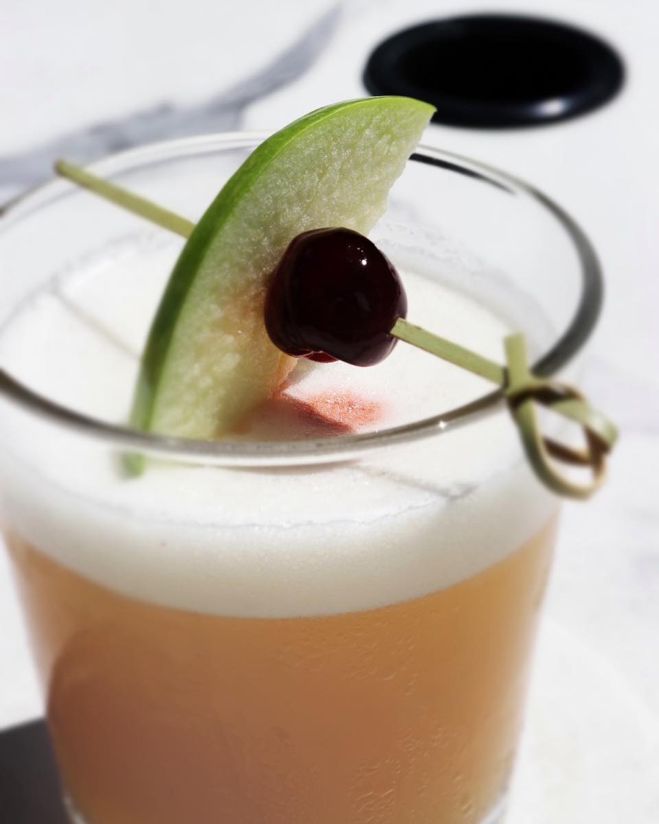 Izzy’s Drink of the Moment: the Apple Whiskey Sour 🍏🥃
A little sweet, a little tart, and ready for your next night out. Come sip one with us!