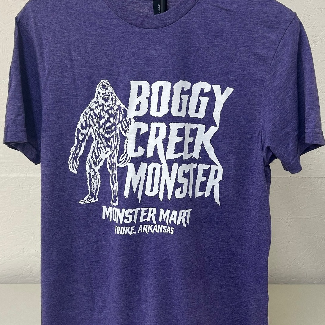 🍁NEW COLORS🍁
Our best-selling shirt is now available in brand-new seasonal colors. Grab yours before they're gone!
🛒Now available online: https://www.foukemonstermart.com/product-page/boggy-creek-monster-t-shirt
(Will be available in-store by the end of the week)