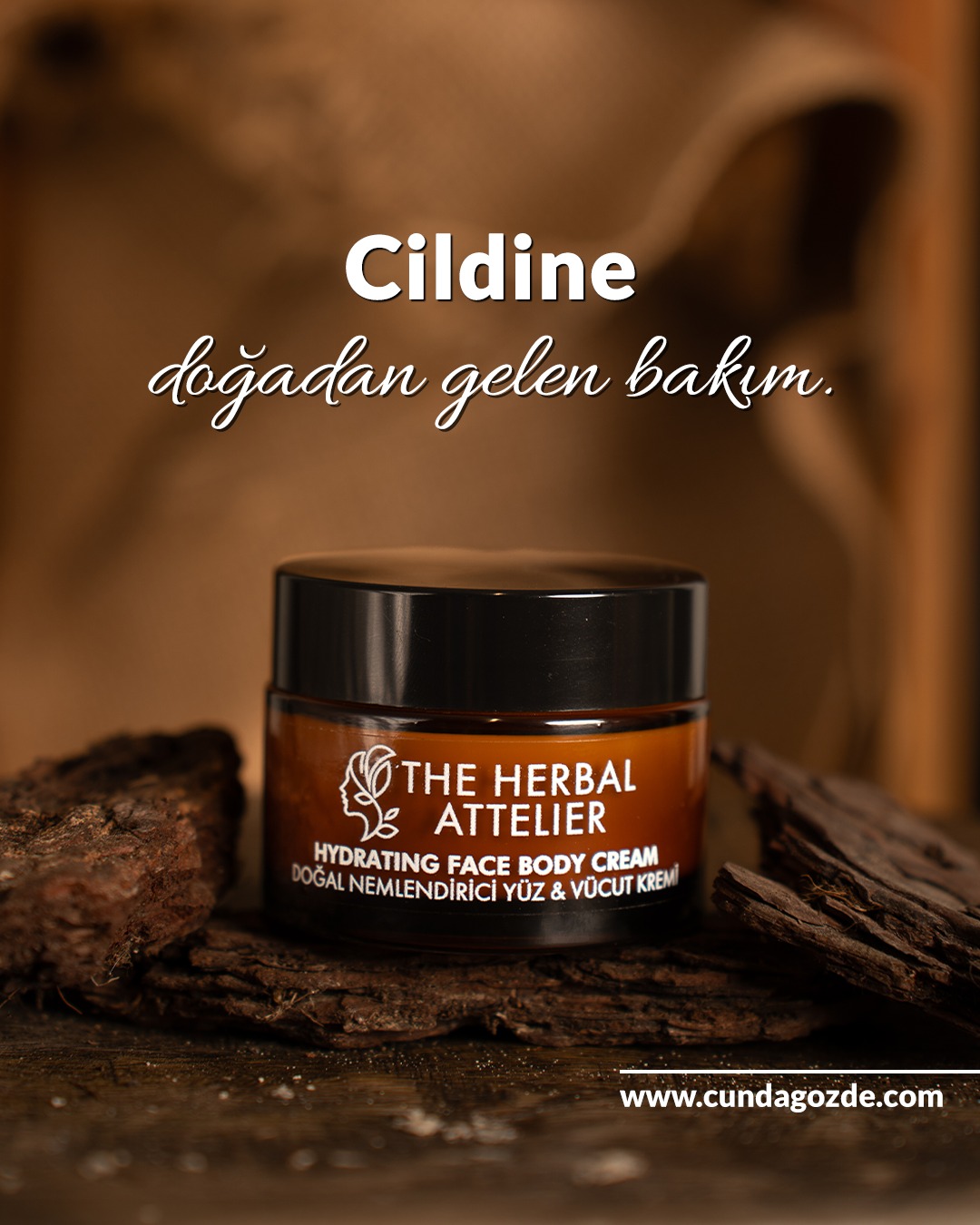 Aktif doğal içerikleriyle, cildinin derinlemesine ihtiyaç duyduğu nemi geri kazandırır ve cildine sağlıklı, doğal bir ışıltı kazandırır.✨
#cunda #CundaGözeZeytincilik #doğalkrem