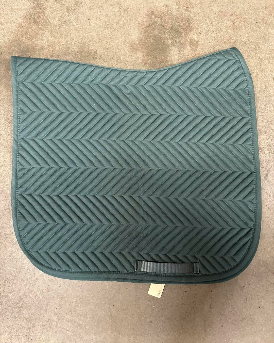 DRESSAGE PADS
Condition: EUC - no notable flaws
Size: dressage/full
Retail: $35.99
Price: $25 each
Additional Info: made by Supra
More selection available in store - call or message for more info!
#horsetack #dressagehorse #dressage #thriftingfinds #LocalFinds #langley #tackstore #dressagetraining #dressagerider #horsetackforsale #thrifting #tackforsale #SmallBusiness #localbusiness #horsetackshop #thriftingcommunity #smallbuisness #tackstoreshopping