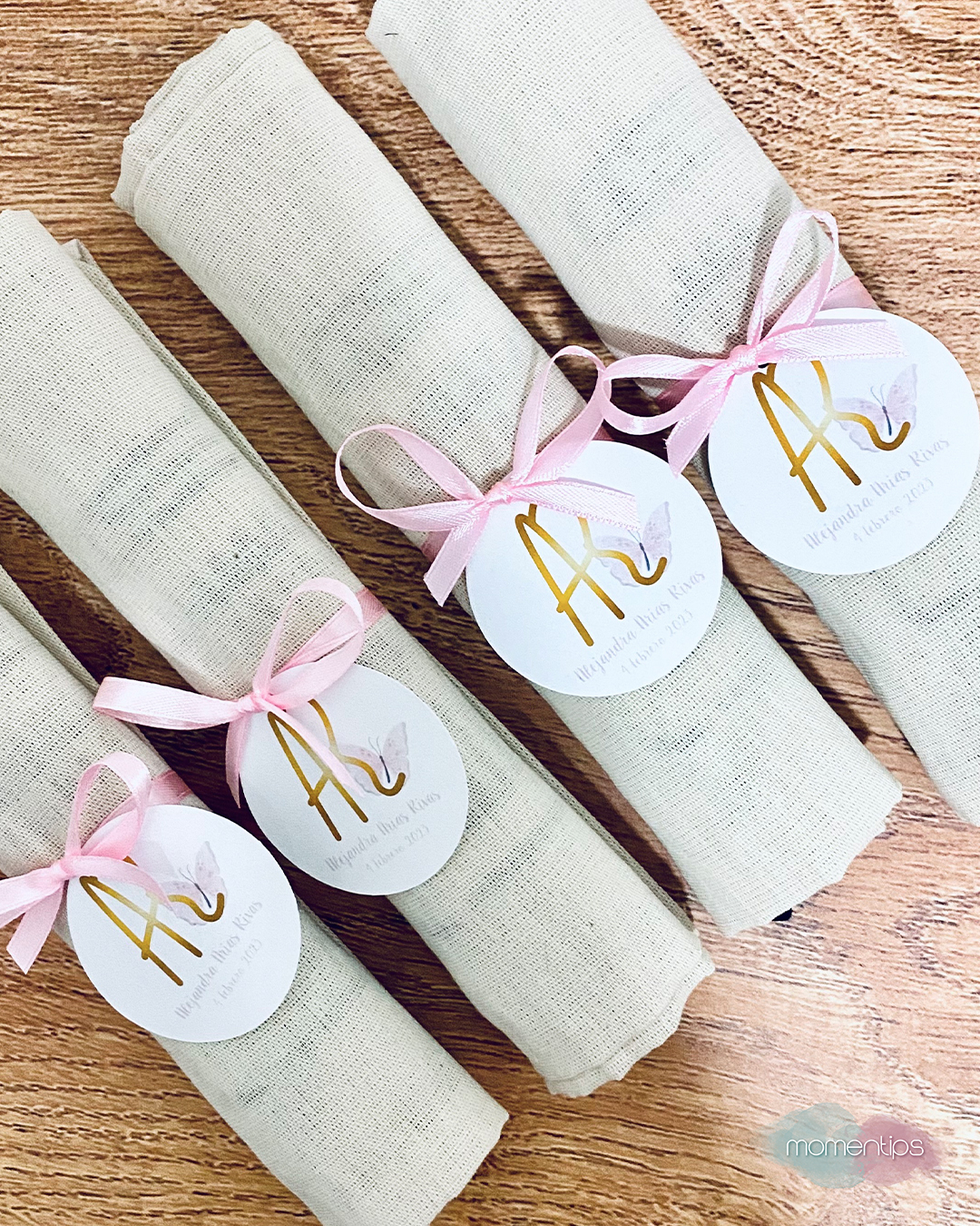 Morralitos para viaje.
---
☎ 55 3552 2022
✈ Envíos a todo México
---
Recuerdos, detalles y regalos personalizados para ocasiones especiales.
#momentips #detallesqueenamoran #despedida #madrinas #despedidadesoltera #bodas #bodas2026 #morralitos
