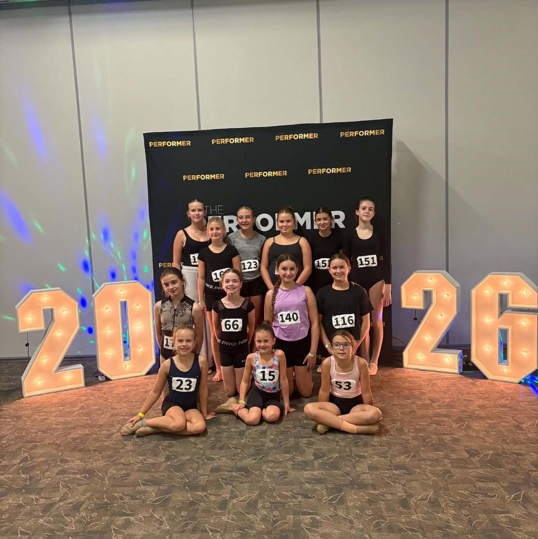 Our girls at The Performer Convention today in Saskatoon! So proud of them for stepping out of their comfort zone and gaining new experiences in dance ππ #balletnallthatjazz
