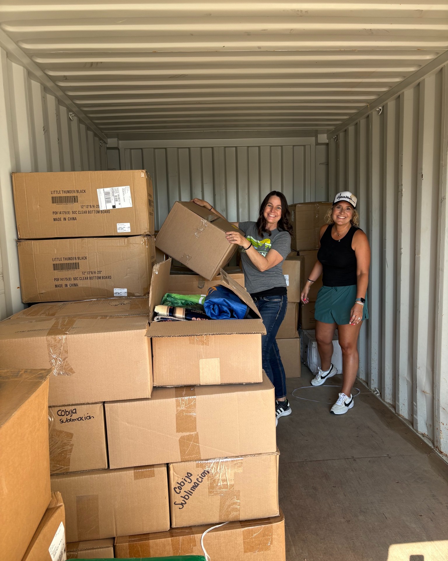 A special shout out to Rian Emmerson, Image Source and their vendors for their incredible donations for fire impacted families. Image Source vendors donated beautiful, new backpacks, school supplies, chargers, clothing, Fannie packs, blankets, water bottles and much needed hygiene items. We are truly grateful!