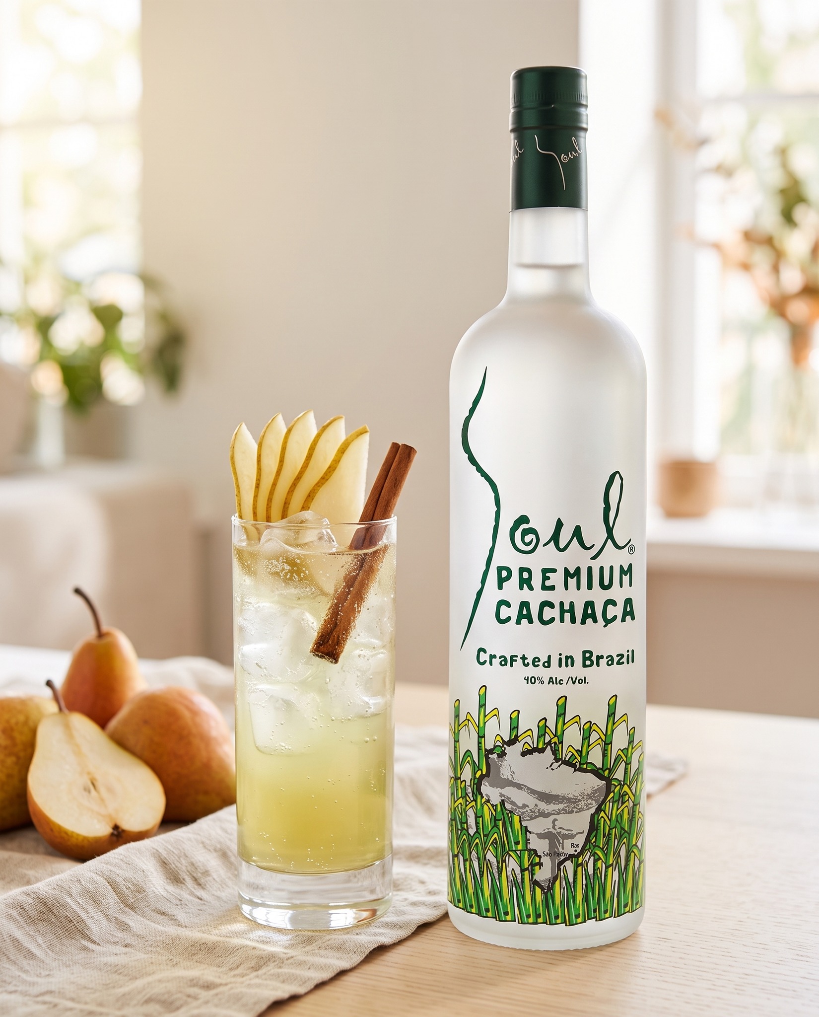 Crisp, light, and a little bit spiced. 🍐
Spiced Pear Highball
• 2 oz Soul
• 3 oz pear juice
• 1/2 oz lemon juice
• Top with soda
Build over ice, stir, and add a cinnamon stick. Enjoy responsibly.
#SoulCachaca #SpiritofBrazil #Highball #PearSeason #CocktailRecipe