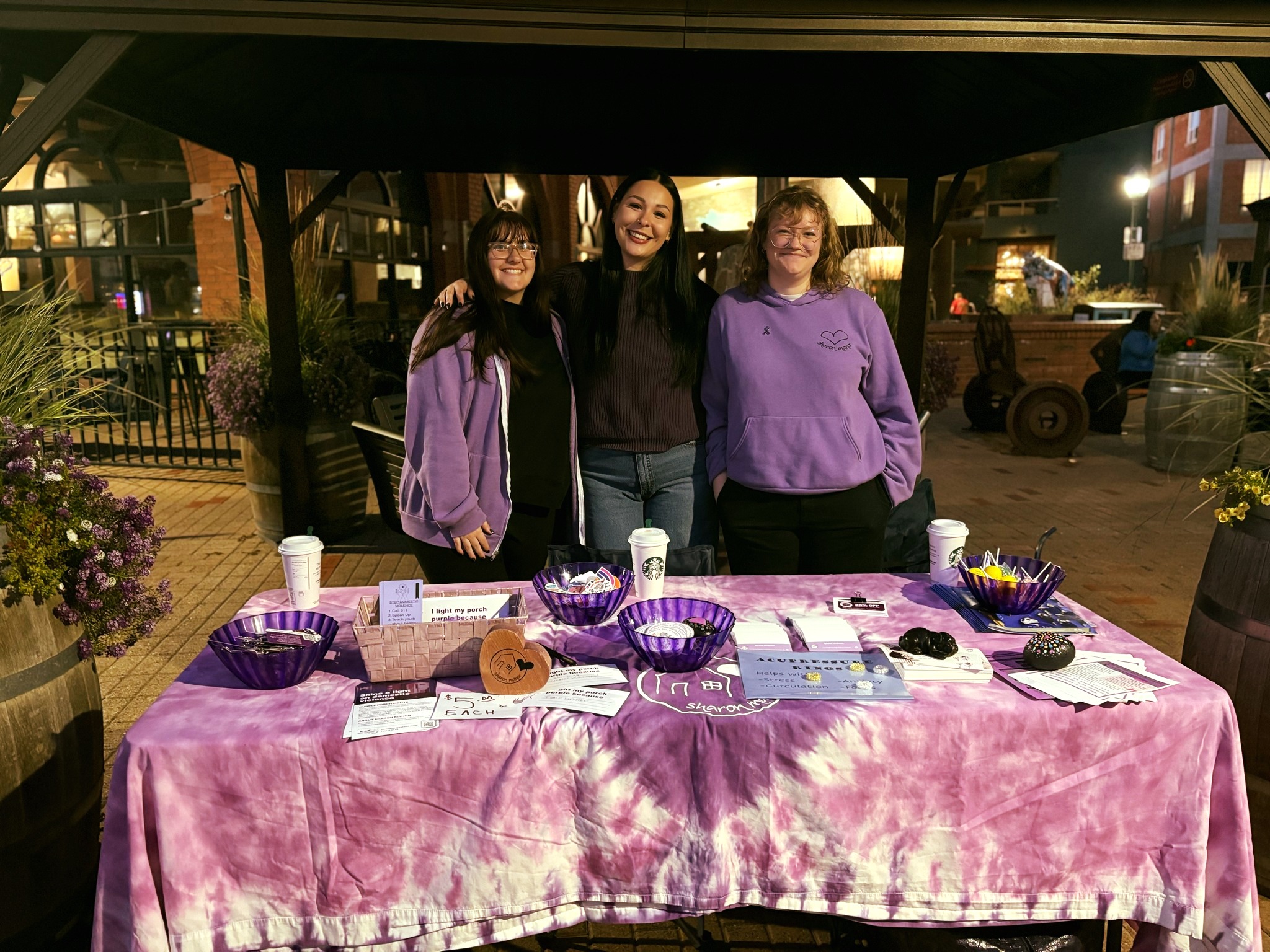 Our Sharon Manor team loved spending last week’s First Friday Art Walk at Heritage Square and connecting with so many wonderful community members. 💜
Thank you to everyone who stopped by to chat, learn more about Sharon Manor, and show your support during Domestic Violence Awareness Month. We’re grateful to be part of a community that continues to care, listen, and stand alongside survivors.