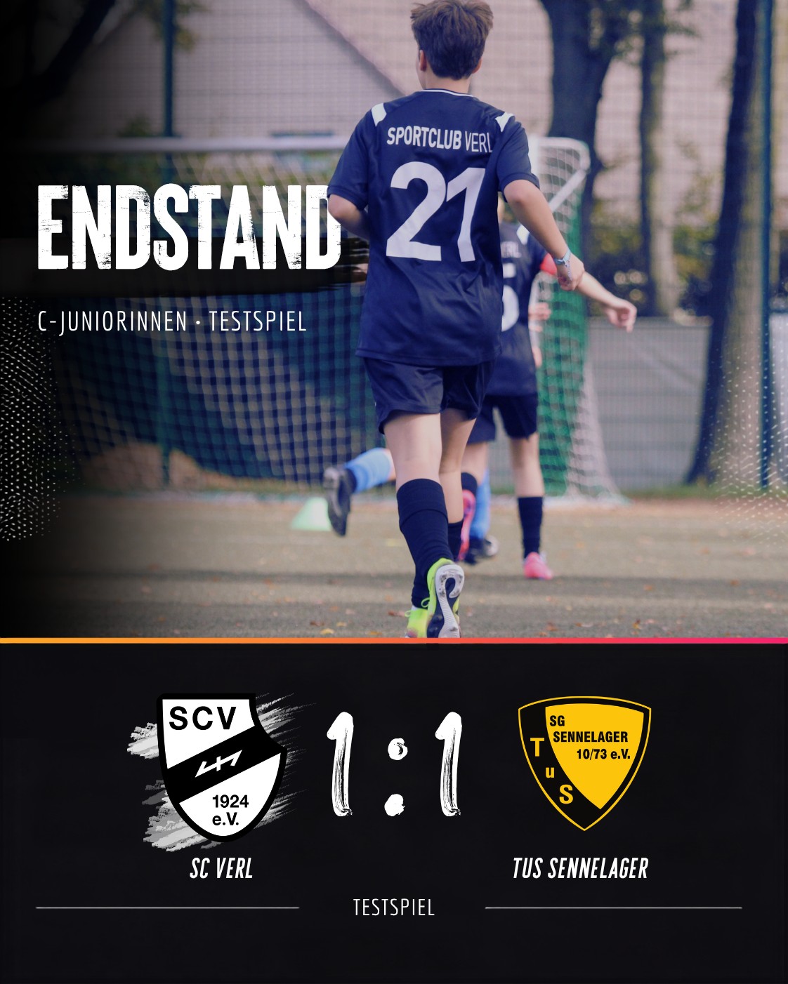 🖤🤍 C-Mädels | Viel Einsatz, gute Spielzüge, nur die Tore fehlten! ⚽
Im Testspiel gegen den TuS Sennelager zeigten unsere C-Mädels eine richtig gute Leistung, bei der eigentlich nur eines fehlte: die Belohnung vor dem Tor. 😵💫⚽
Von Beginn an waren unsere Mädels mit viel Biss und Ehrgeiz dabei. Das Stellungsspiel passte, der Ball lief gut durch die eigenen Reihen und auch die Kommunikation funktionierte über weite Strecken richtig gut.
Immer wieder erspielten wir uns schöne Torchancen, doch im Abschluss fehlte uns diesmal das nötige Glück und die letzte Konsequenz. Möglichkeiten für einen Sieg waren definitiv vorhanden!
Spielerisch können wir mit diesem Auftritt aber sehr zufrieden sein. Die Mädels zeigten, dass vieles von dem, woran wir im Training arbeiten, immer besser funktioniert. 💪🏻
Ein Sieg wäre sicherlich verdient gewesen, doch auch ohne diesen nehmen wir viele positive Erkenntnisse aus dem Test mit.
Jetzt heißt es: Weiterarbeiten und beim nächsten Mal auch vor dem Tor belohnen! 🖤🤍⚽
#Mädchenfußball #SCVerl #CMädels #Testspiel #Teamgeist #FussballVERLiebt #verlplay #SportclubVerl #Verl #direktVERLiebt
