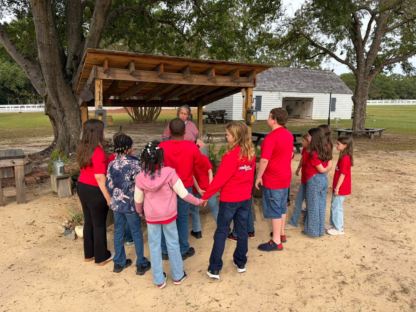 Mrs. Blackburn’s 4th grade visited Historic Camden today and got to experience colonial life, a tour with a British solider, learn about the revolutionary war in Camden and witness the firing of a cannon.