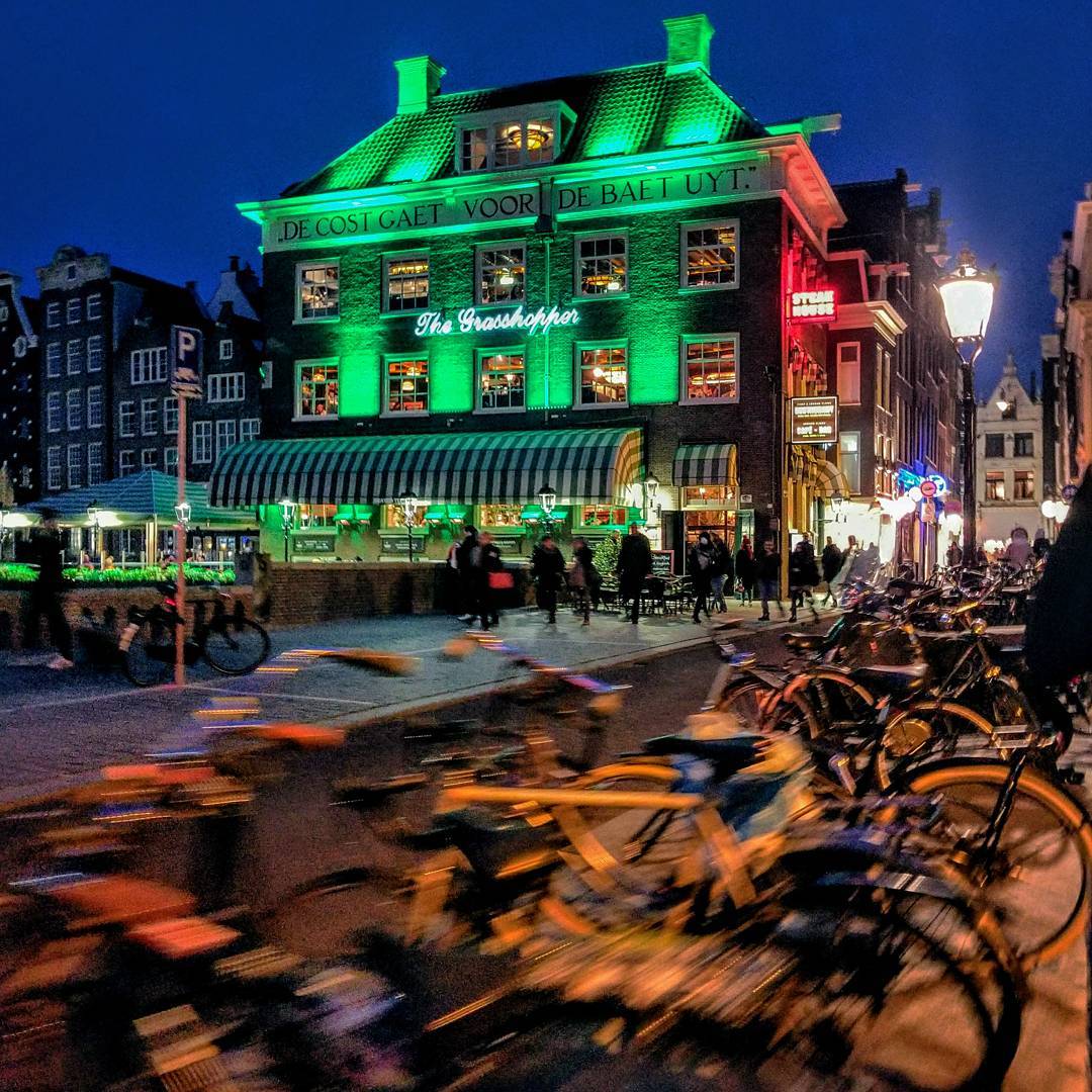 Amsterdam had so much to offer and sad that we only had two nights to explore this amazing city.
We head back home on Canada today to cold and snow, but are thrilled we got the chance to explore 4 countries in 5 weeks.....until next year!