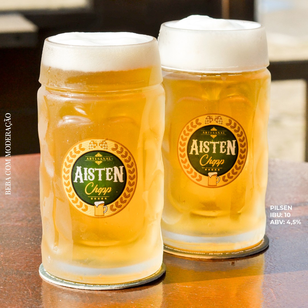 Todo dia é dia de tomar um Chopp Aisten gelaaaado, como dever ser!
Aisten. O chopp como deve ser!
#chopp #pilsen #pilsner #choppaisten #choppdodia #brejadodia #choppartesanal #cervejaartesanal #cervejas #bebamelhor #cervejasespeciais #lupulo #malte #lupulando