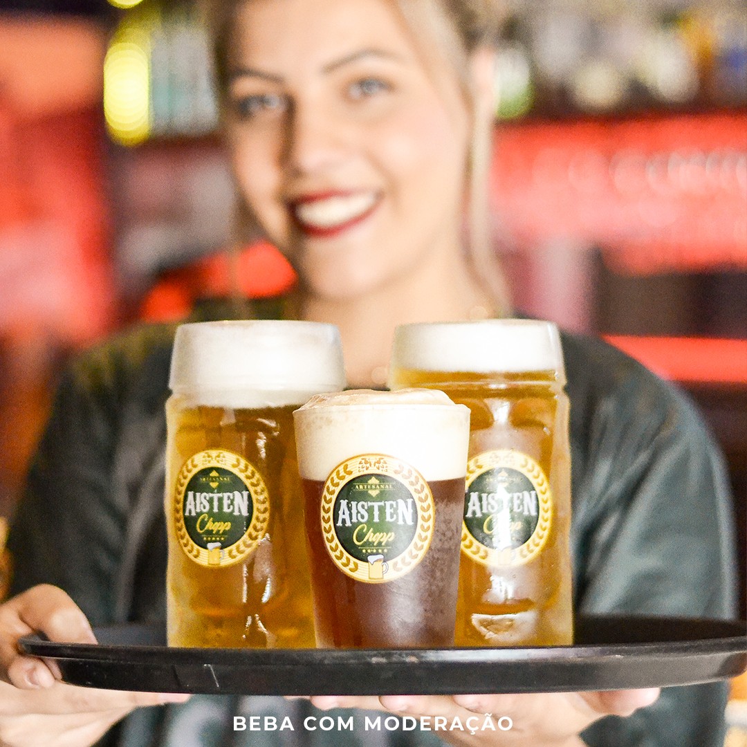 Entre no final de semana como deve ser! Com Chopp Aisten, é claro! 🍻
Acesse o nosso site e conheça mais!
aistenchopp.com.br
Aisten. O chopp como deve ser!
#chopp #pilsen #pilsner #choppaisten #choppdodia #brejadodia #choppartesanal #cervejaartesanal #cervejas #bebamelhor #cervejasespeciais
