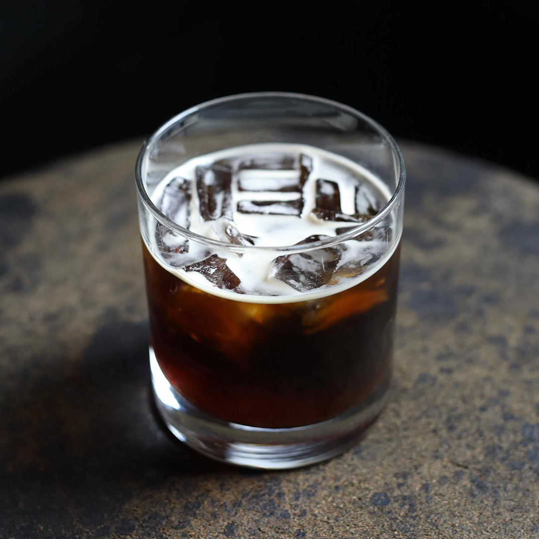 ¿Por qué no un #caféfrío en esta temporada? 😎❄️
Preparalo solo con #CaféAlgraná 🖤
Granos de alta calidad y esencia inigualable.
#coffelover #invierno #cafégourmet #chiapas #veracruz #camposmexicanos