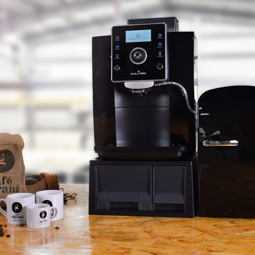 Una cafetera increíble✨ con multibebidas a un solo toque y sistema de autolimpieza.
Perfecta para oficinas, negocios, hospitales, escuelas y más. ☕👌
Contacta a un experto: ☎️ 55 2636 1148
o visita nuestro sitio web. (link en la bio)
#CaféAlgraná #HORECA #maquinasdecafé #cafeterasuperautomatica #Kalerm #distribuidoroficial