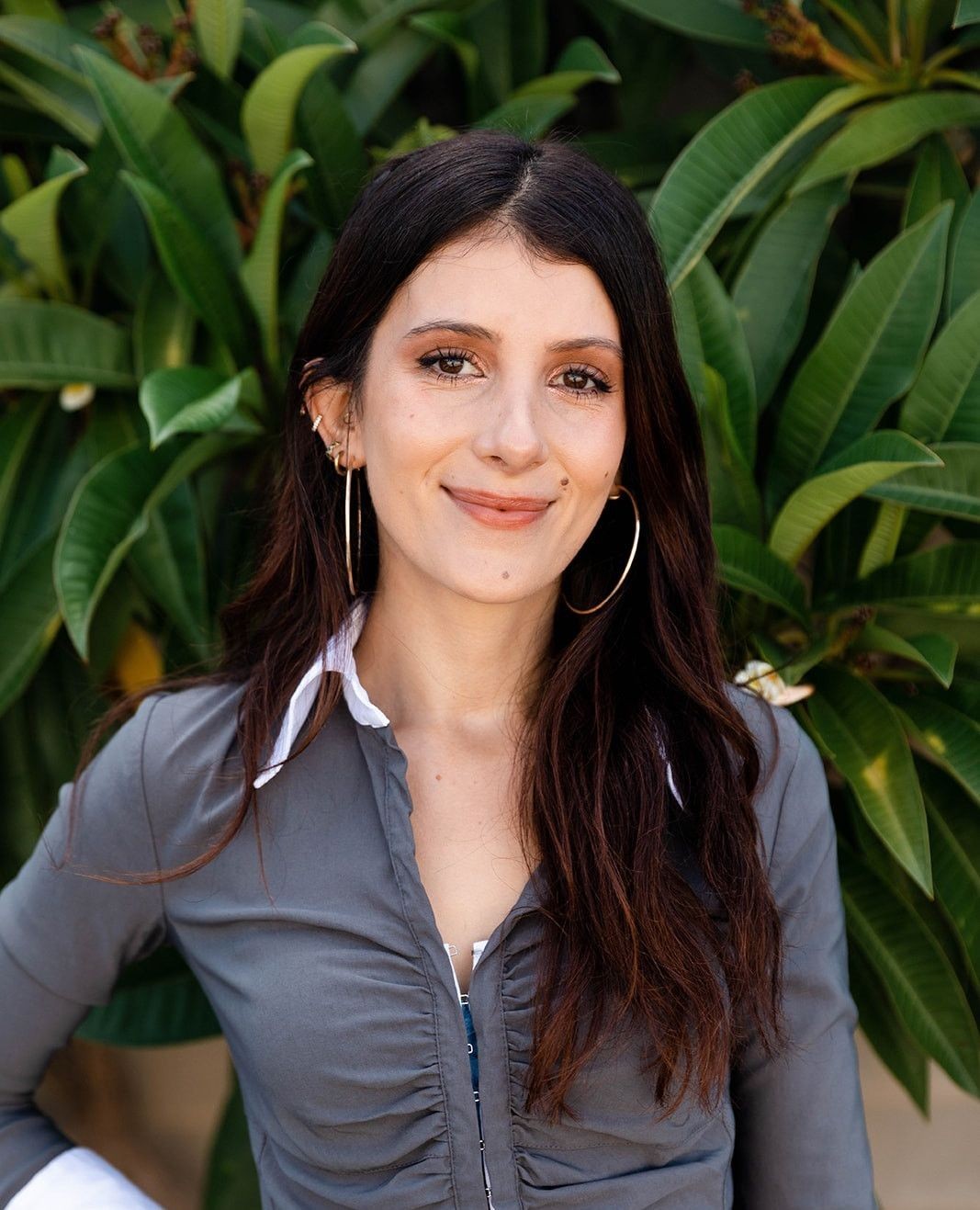 We are delighted to introduce you to Brooke Agostino, our newest addition to the Solace family as a Clinical Naturopath. Brooke brings with her a wealth of passion and expertise in women's health, mental wellness, and gut health. Brooke's clinical days are on Tuesday, Wednesday, and Thursday, where she specialises in a range of health concerns including stress, anxiety, depression, digestive disorders like IBS, allergies, and skin conditions such as eczema and acne. She is also passionate about helping women with hormonal imbalances, including conditions like PCOS, amenorrhea, PMS, and PMDD.
Brooke's compassionate approach is rooted in kindness and empathy, as she genuinely seeks to understand the individual impact of health challenges on each client's life journey and help them along the way.