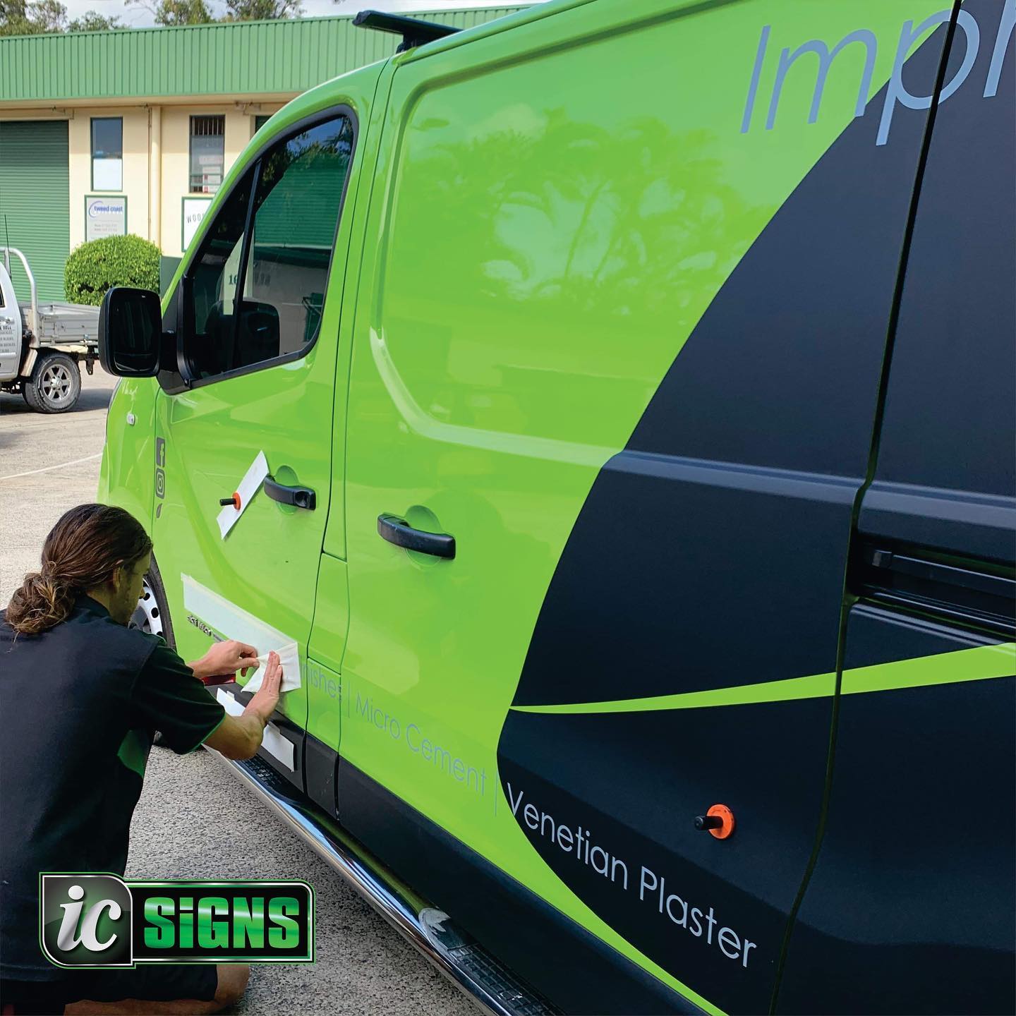 Who doesn't love a matte black finish!? Check out Liam just doing the finishing touches on this vinyl wrap for Impressionist.
Located in Pottsiville, Impressionist specialise in venetian plaster, lime & clay finishes, micro cement & painting. Their work is impecable! Make sure you check them out.
If you're after vehicle signage for your work or private vehicle, give us a call and we'll have you covered in no time!
