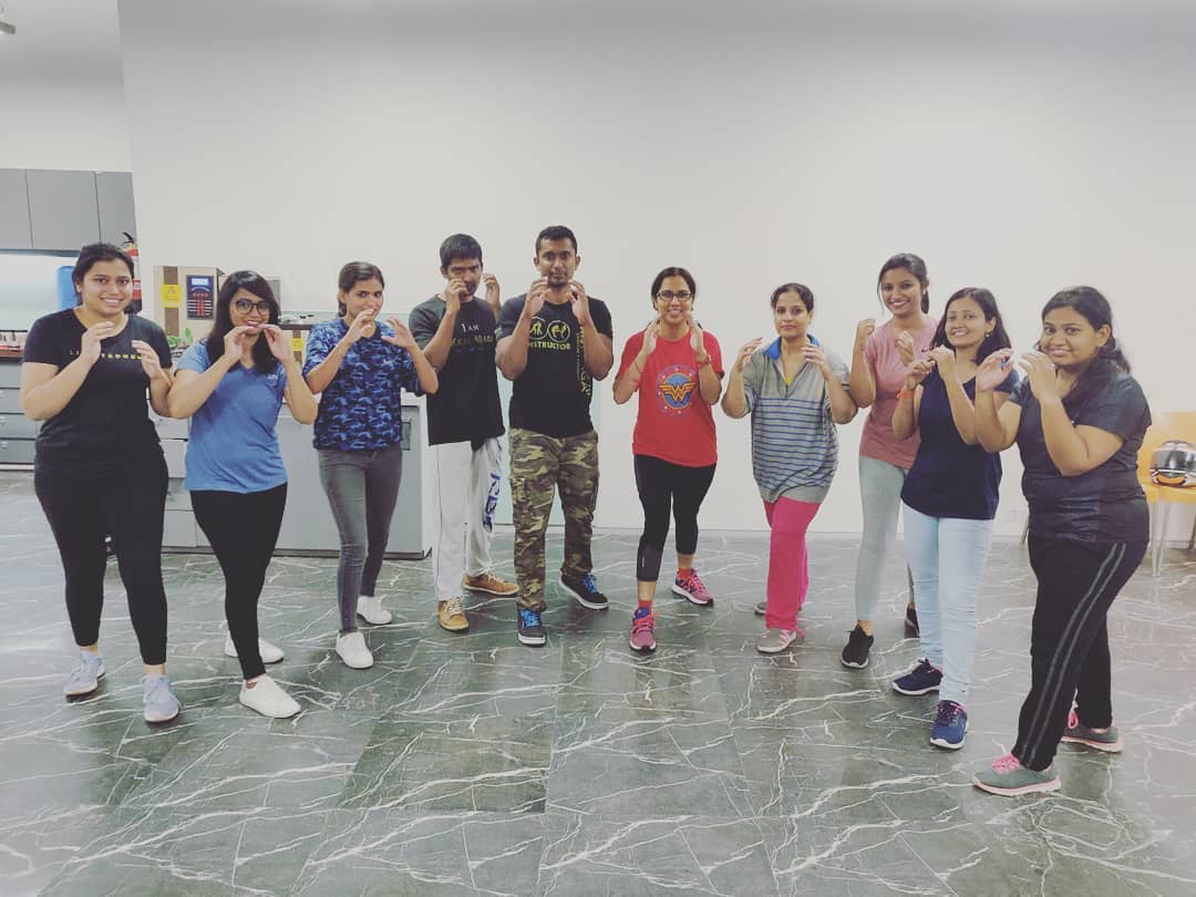 Corporate Self Defense Training for Women for Scientific Games at Commerzone, Pune.
A brief overview of what was taught:
- Awareness Training
- Protection against slaps, knife attacks
- Release from chokes, hair grabs, hand grabs
- Using common objects as a Defense
- Understanding stress and how to deal with stress during violent situations
- Survival Tips
Trainer: @solidshieldcombatfitness
#kravmagaindia #kravmagapune #kicks #iukmf #mma #selfdefenseforwomen #selfdefenseinindia #selfdefense #fighter #womenselfdefense #womenempowerment #womeninbusiness #streetfighting #survival #ultimatekravmaga #kravmaga #kravmagatraining #corporatetraining #fights #punches
@krav_maga__ultimate_ @vickykapur_s