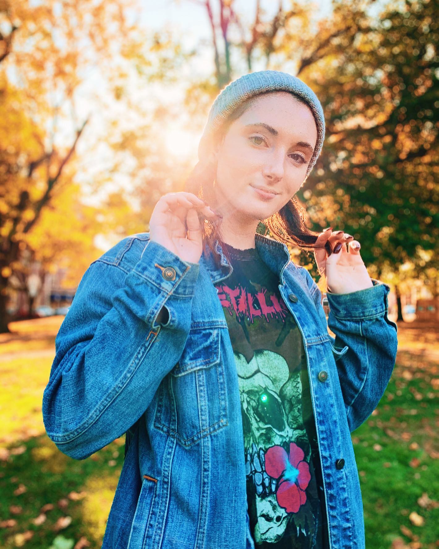 Starting to see the light at the end of the tunnel again. It’s the little things like fall leaves that make life seem more gentle.
Oh and we got ourselves a Madam Vice President!