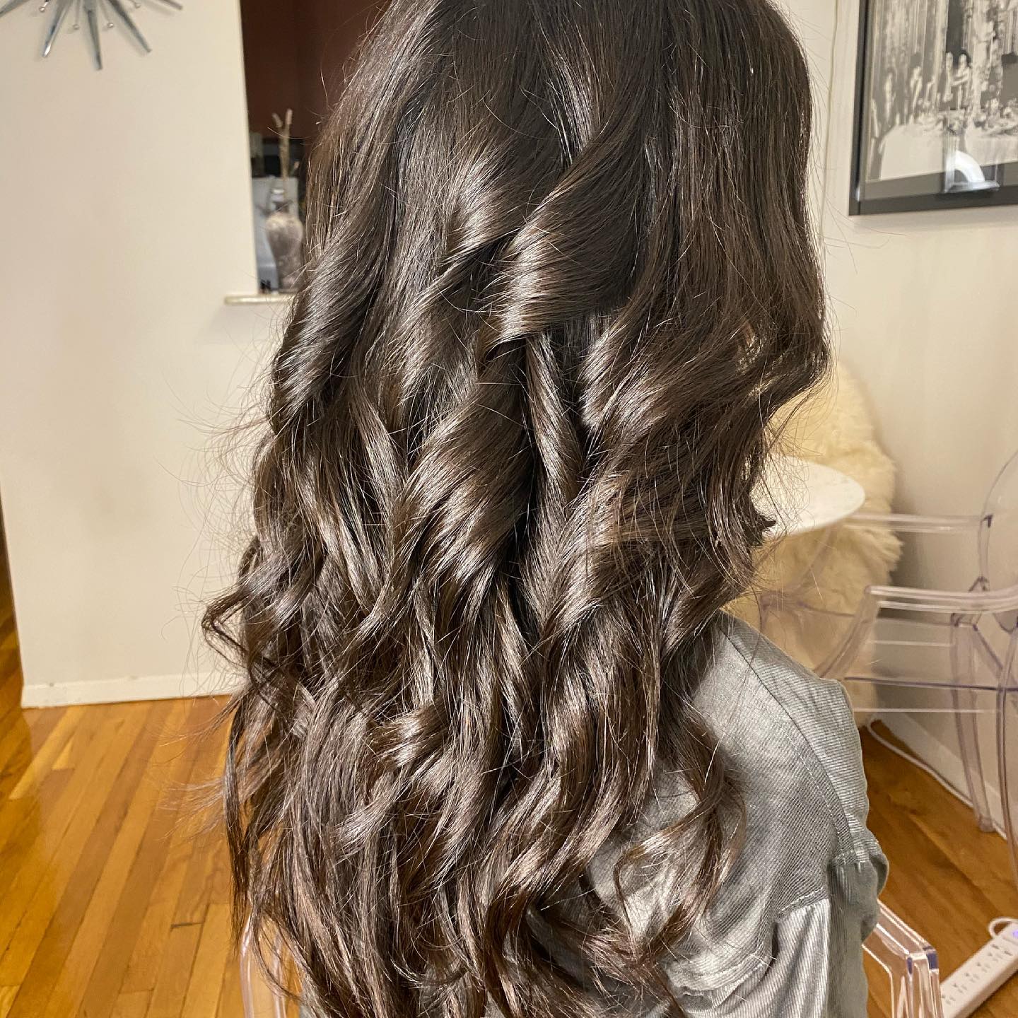 Hand tied virgin Indian hair sewn in. Contact thru Bio. #handtiedweft, #hairextensionsalon, #halohairextensions, #hairextensionsnyc, #tapeinhairextensions, #tapeinextensions, #sewinhairextensions