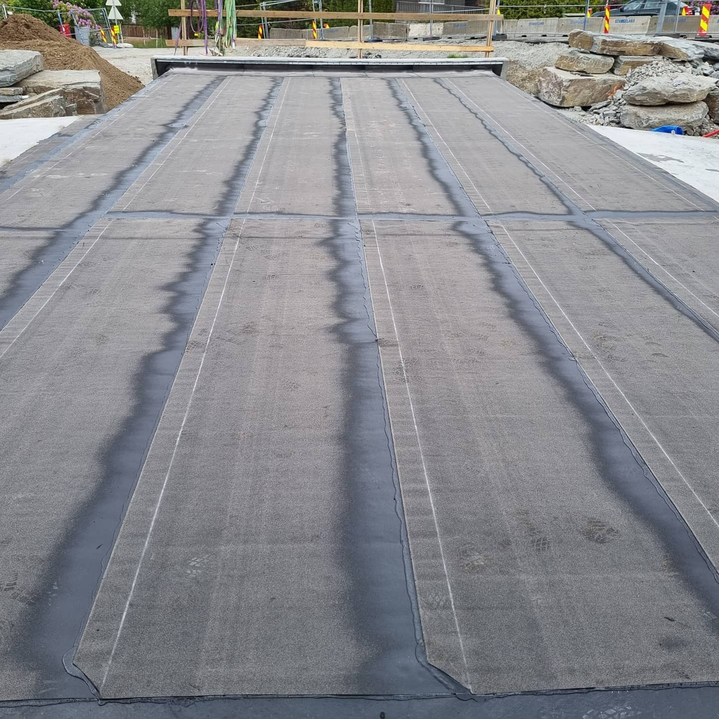 Priming og helsveiset membran på en kulvert i Stavanger. God helg!