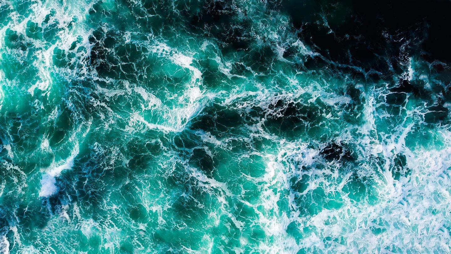 Aqua blues and greens, inky blacks and white breaks. The captivating beauty of the Pacific ocean. Ucluelet, BC
.
.
.
.
.
#landscapephotography #waves #wildpacifictrail #explorebc #hellobc #oceanlovers #discoverearth #discoverglobe #djiphotography #explorevancouverisland #ucluelet #explorecanada