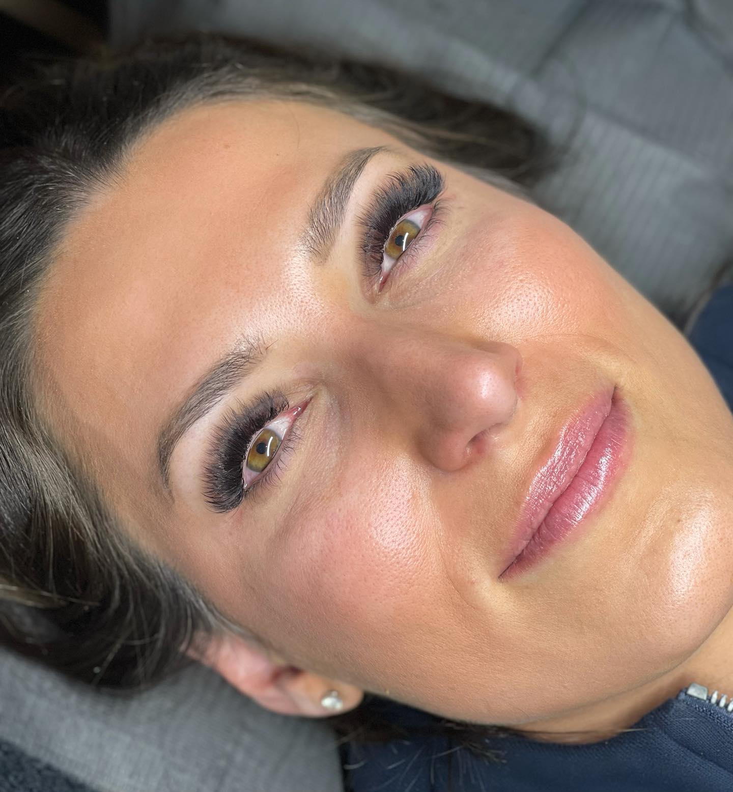 Back to the studio today after having two awesome days off and I got to do a full set on this beauty. No filter #happysaturday
.
.
.
.
#lashextensions #volumelashes #megavolumelashes #lash #classiclashes #hybirdlashes #estheticianlife #lashlife #boss #entrepreneur #smallbusinessowner #supportsmallbusiness #skincare #nofilter #brows #lashes #scottsdaleaz #oldtownscottsdale #arcadia #gilbertaz #beautiful #flawless #mystudio