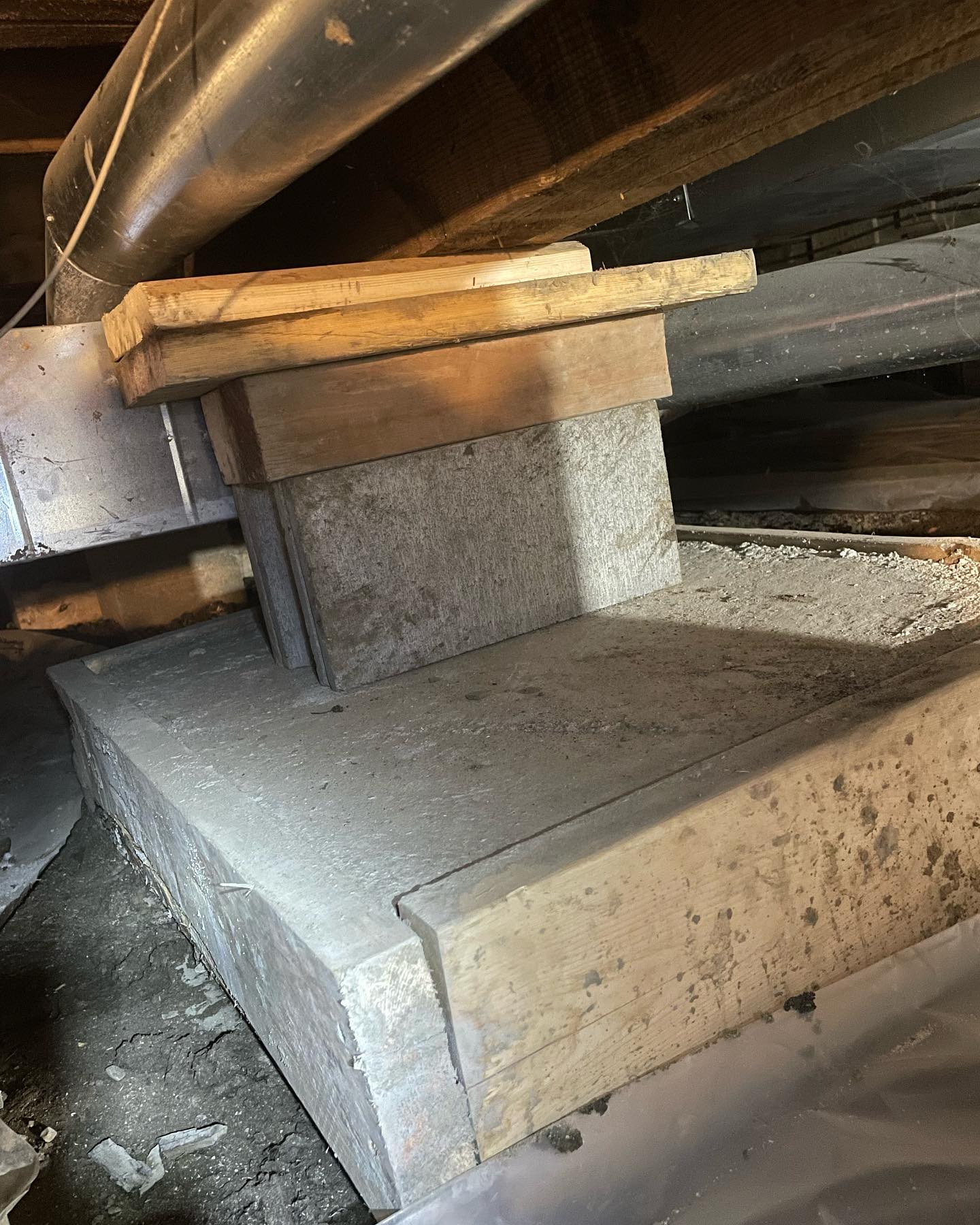 Fresh new concrete footings with cinderblocks. Our team did a great job!