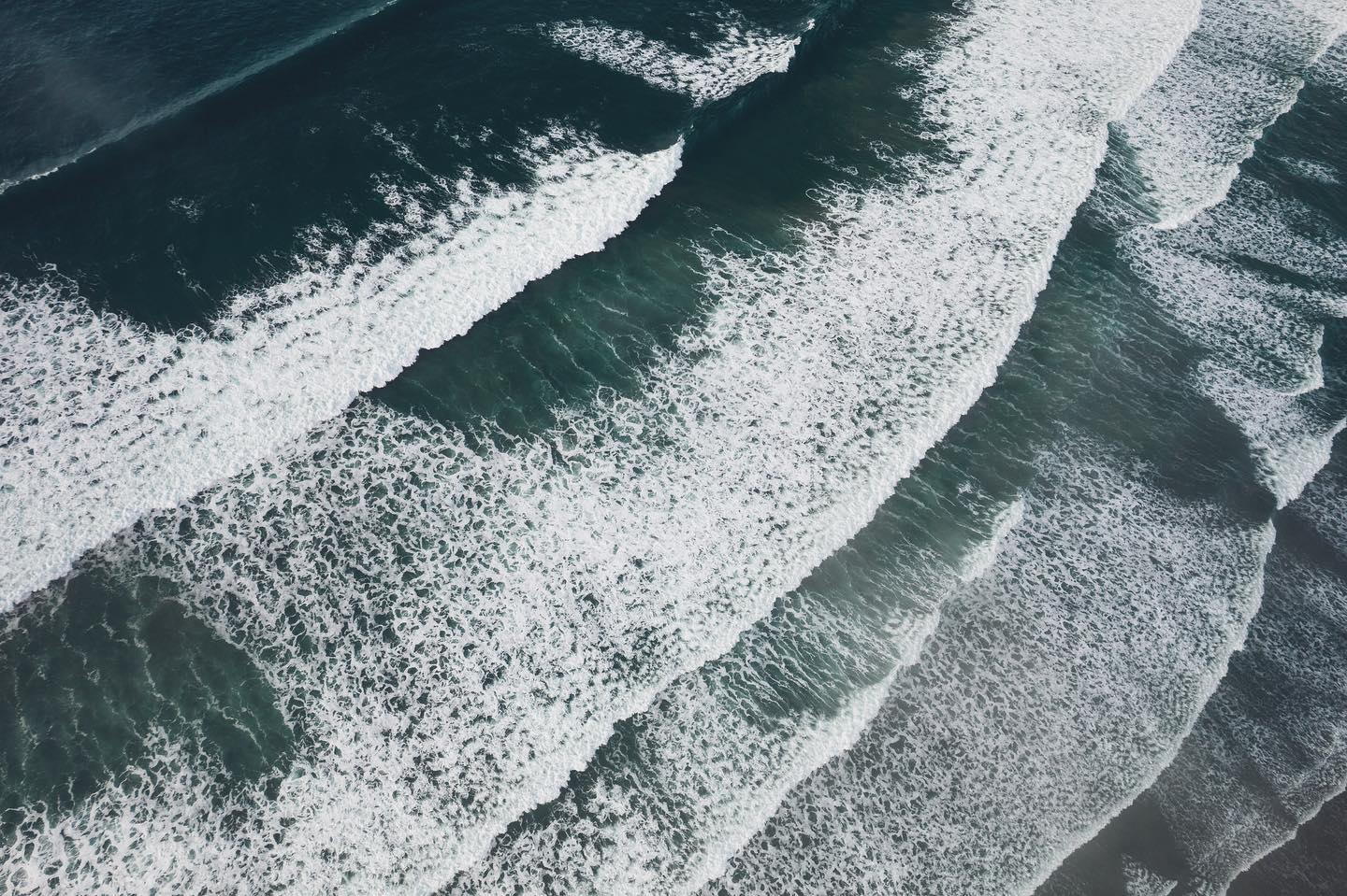 Beautiful smooth rollers
.
.
.
#dji #coxbay #tofino #waves #earthpix #lanscapelovers
