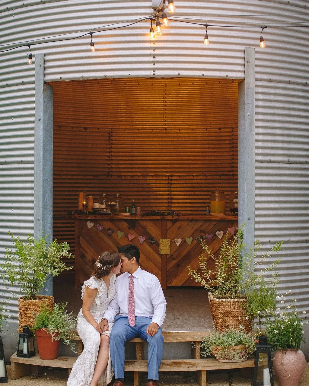 My favorite thing about Mondays? Working on behind the scenes business for the farm and upcoming weddings. Often times I get lost down a memory lane of photos from our prior couples and the nostalgia creeps in... Audrey & Sean- they were actually our very FIRST tour before this silo even had a door ❤ they dreamed big right along with us! And with hearts of gold and the most amazing families + friends, we will forever cherish the opportunity we had to celebrate them.
Photos by @lifeinbalancephoto
Tent by @advantagetent