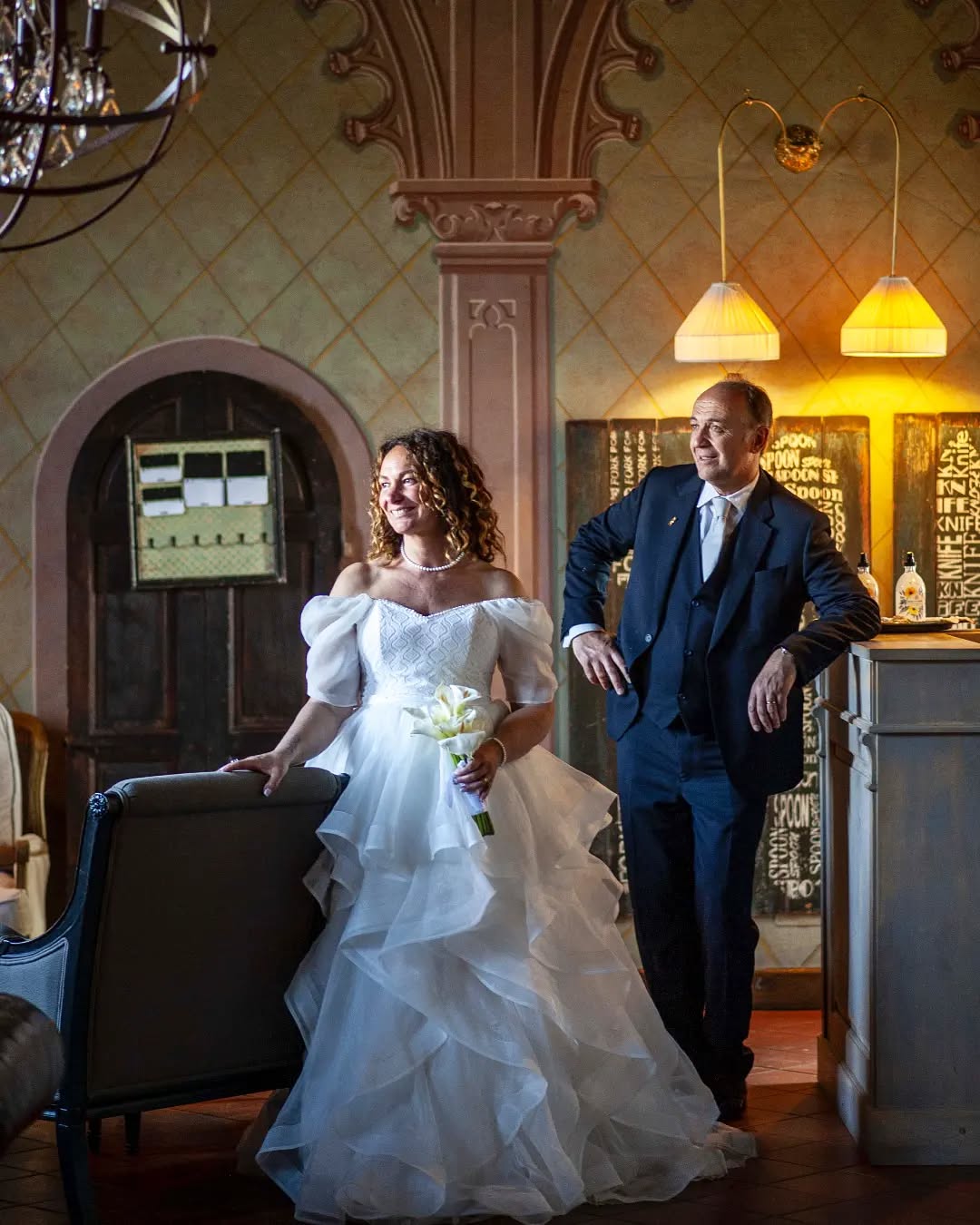 Nell'elegante @alcastello_resort,
bellissimo matrimonio con Ilaria & Andrea ❤️
@atelier_sartoriagatti