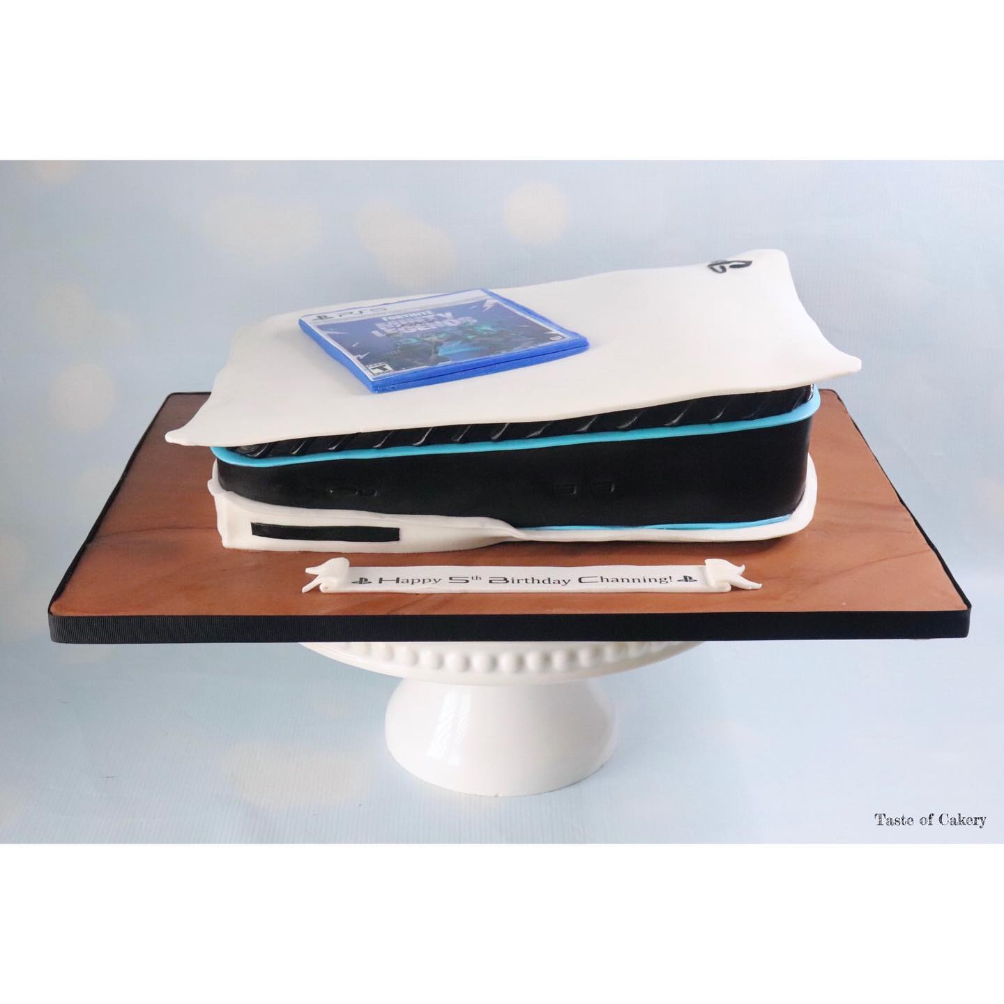 We enjoyed making this Ps5 cake Channing’s 5th birthday.
Look at all the details put into it 😍
Know anyone who is a PlayStation fan ?
#inquiretoday #playstation5 #cake #tasteofcakery #customcakes #atlantacakes