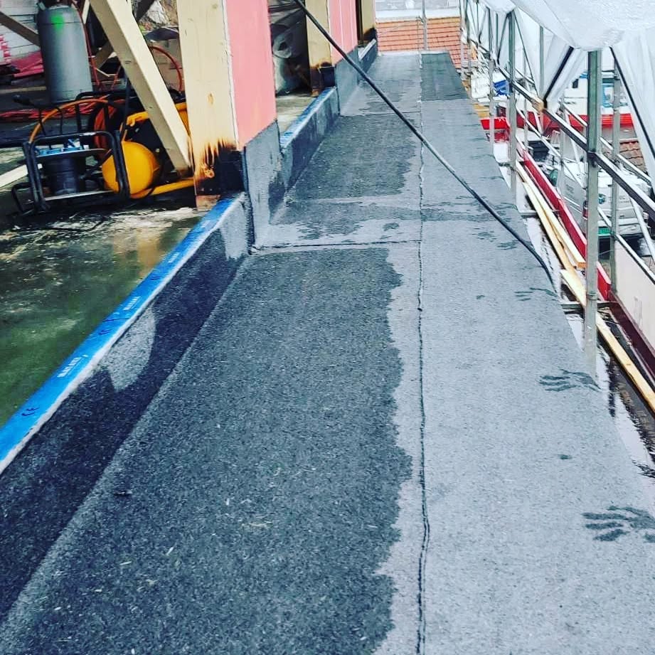 Vi ønsker ALLE vi kjenner, samarbeidspartnere, kunder, følgere og venner en Riktig God Jul og et Godt Nyttår 🌲🥳 Vi ses i 2023💪🥰