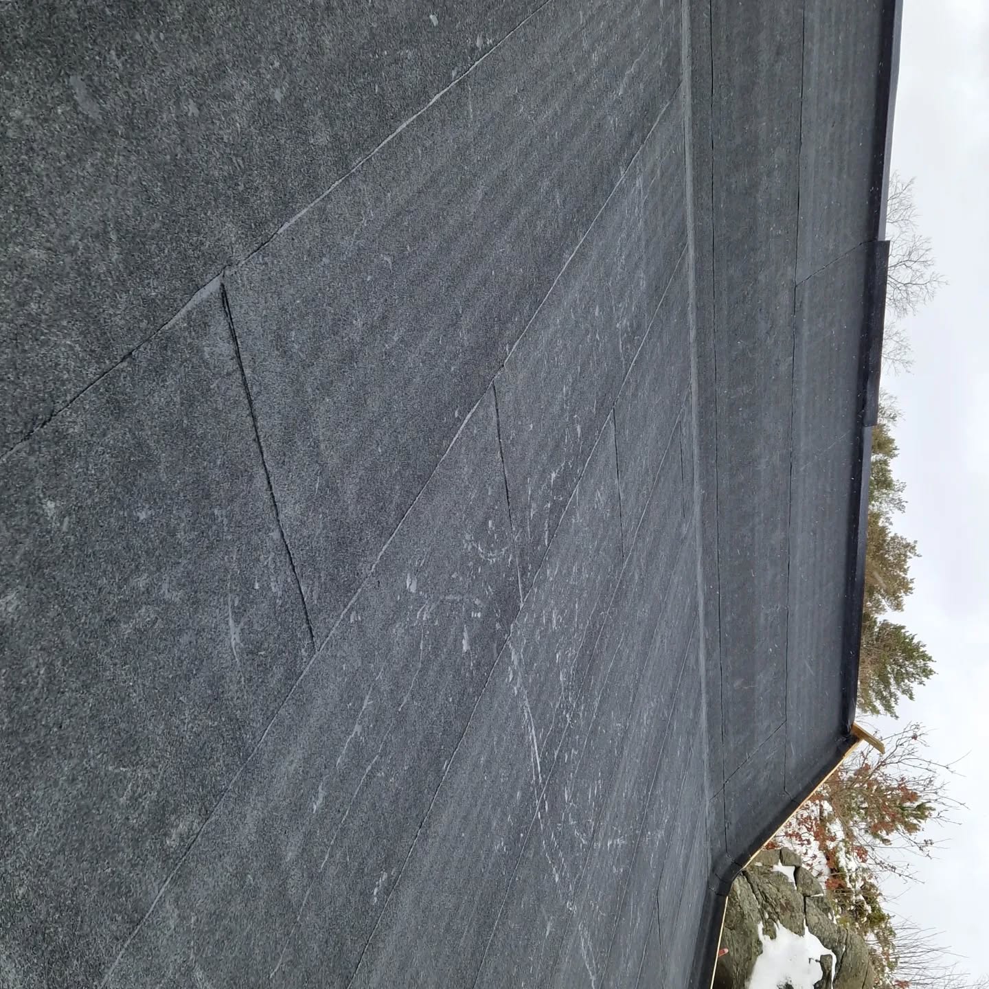 Vi ønsker alle en riktig god påske🐤