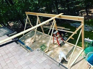 New screened in porch/sun room addition
#homeimprovement #carpentry #homeremodeling #homeremodel #hudsonvalleycarpenters #dutchesscountycontractors #hudsonvalley #dutchesscounty