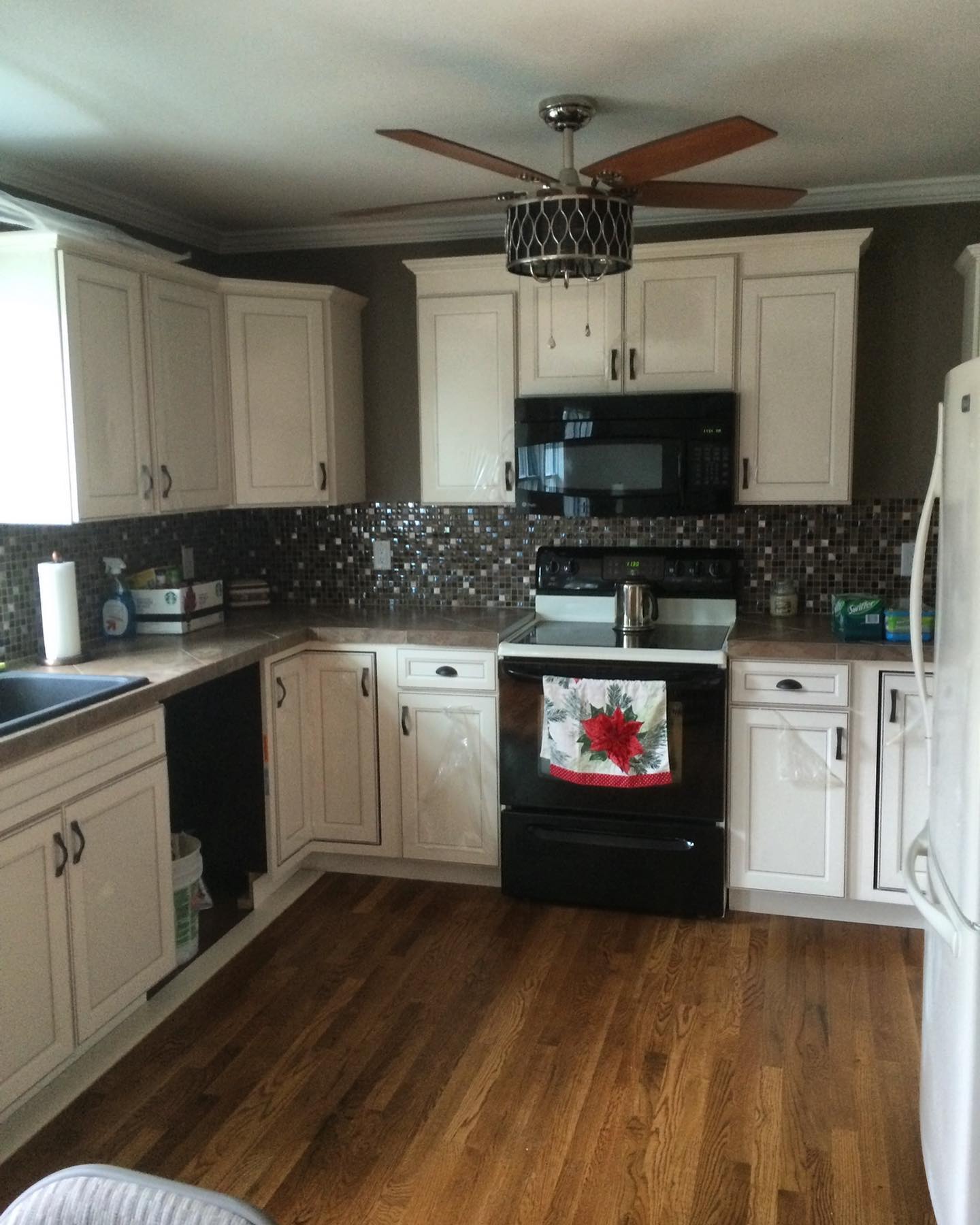 Kitchen installation
#homeimprovement #carpentry #homeremodeling #homeremodel #hudsonvalleycarpenters #dutchesscountycontractors #hudsonvalley #dutchesscounty #kitchenremodel #kitchenrenovation
