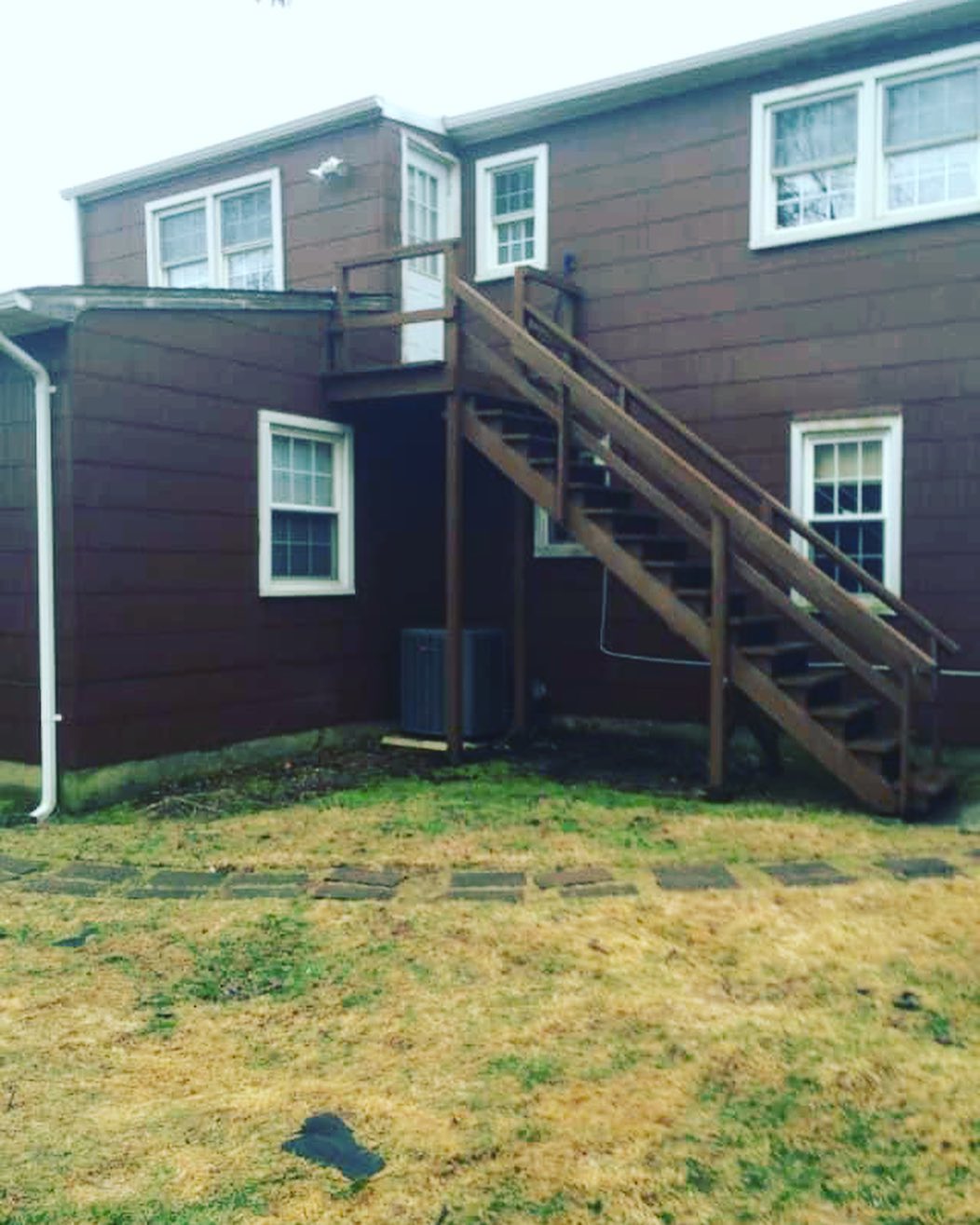 New exterior staircase before & after.
#homeimprovement #carpentry #homeremodeling #homeremodel #hudsonvalleycarpenters #dutchesscountycontractors #hudsonvalley #dutchesscounty