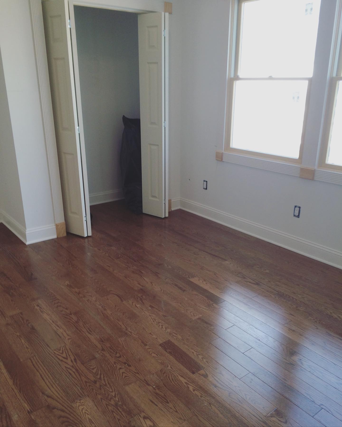 New hardwood floors and closet doors installedโฆ with custom trim work in progress.
#homeimprovement #carpentry #homeremodeling #homeremodel #hudsonvalleycarpenters #dutchesscountycontractors #hudsonvalley #dutchesscounty