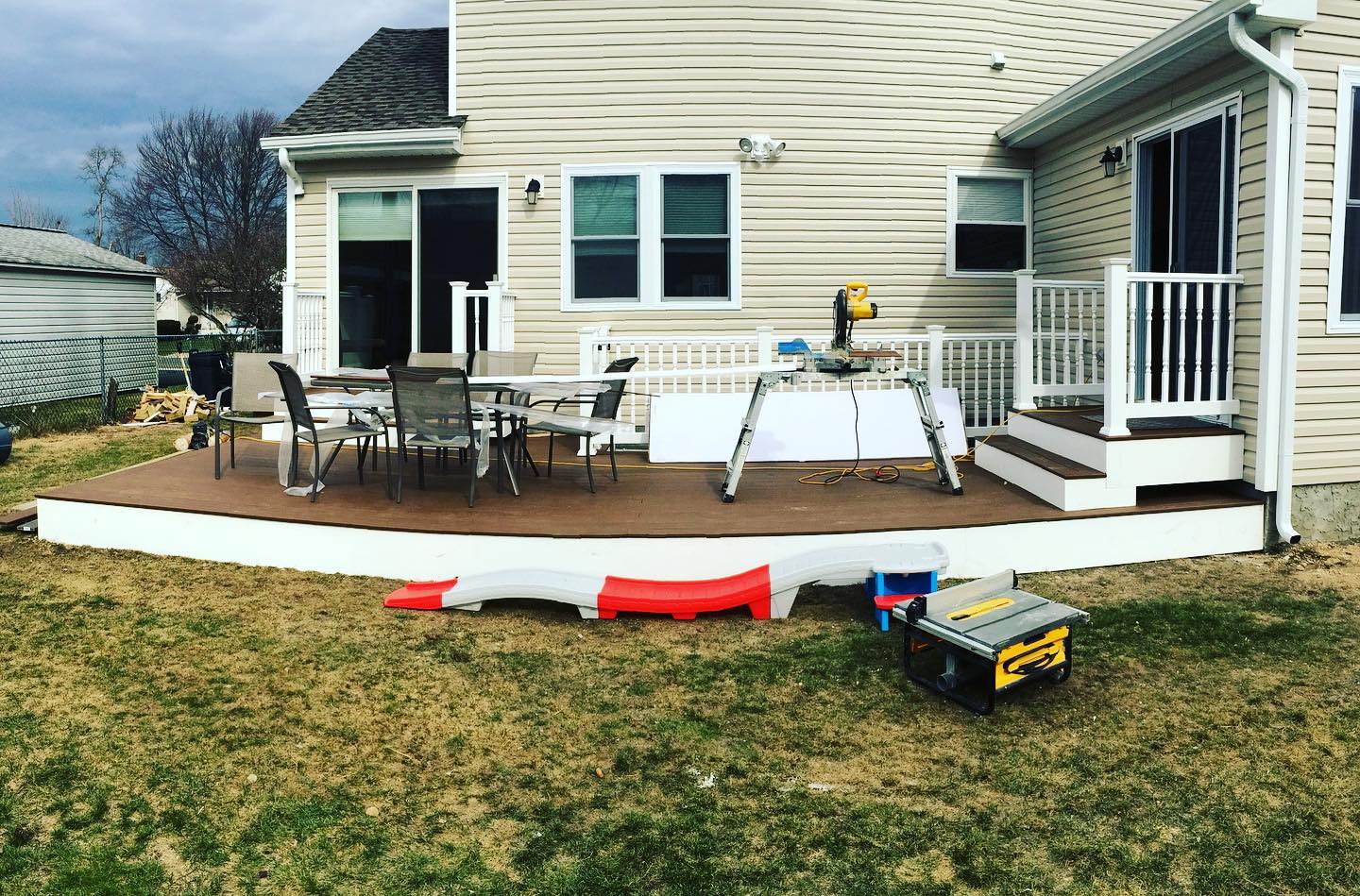 New deck in progress using Trex
#homeimprovement #carpentry #homeremodeling #homeremodel #hudsonvalleycarpenters #dutchesscountycontractors #hudsonvalley #dutchesscounty