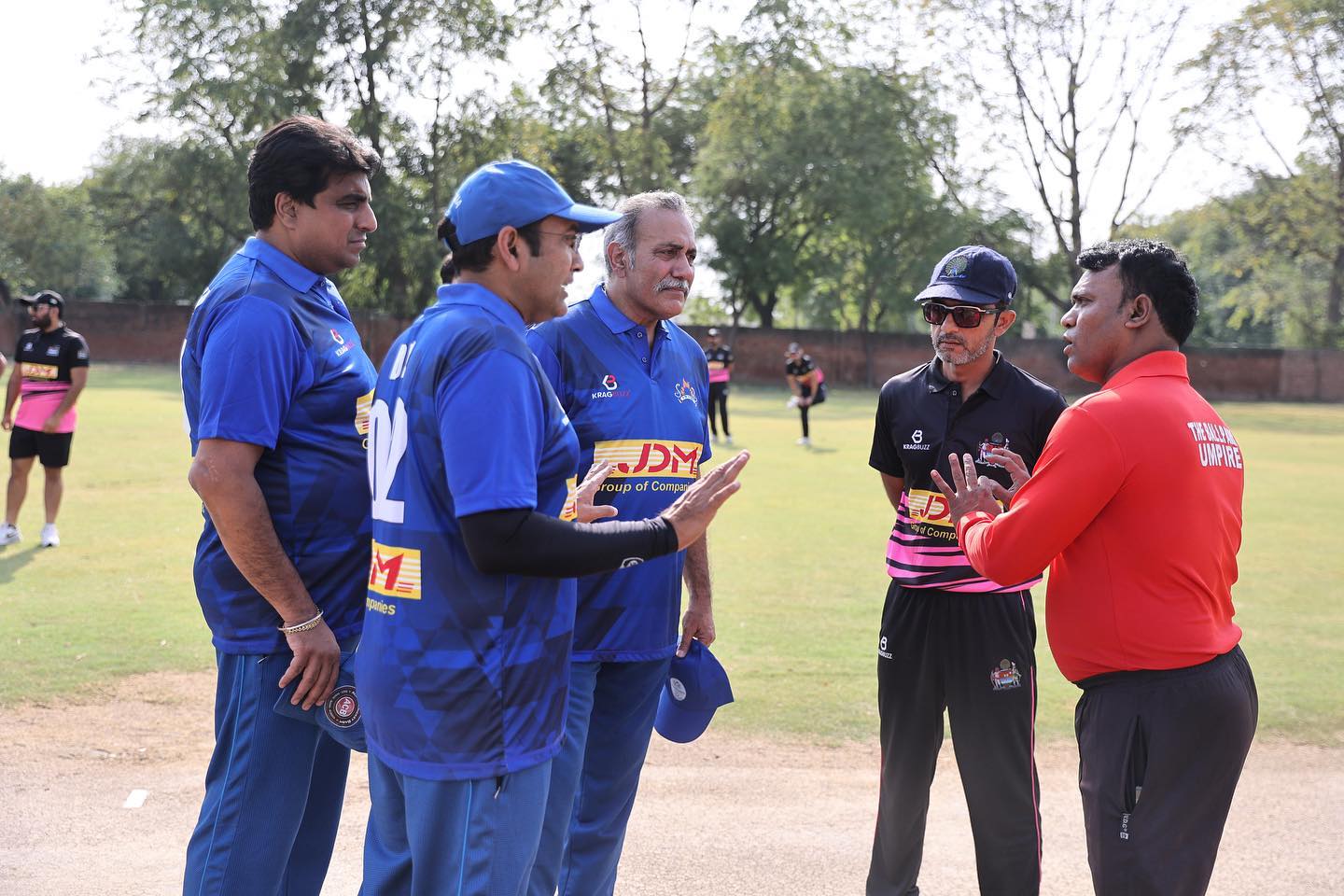 It’s Toss Time!!!
.
.
.
.
.
#cricket #loveforcricket #cricketlove #cricketer #crickerterslife #delhicricket #corporatecricketdelhi #delhi #gurugram #india #playcricketindelhi #loveforthegame #loveforcricket #weplayatballpark