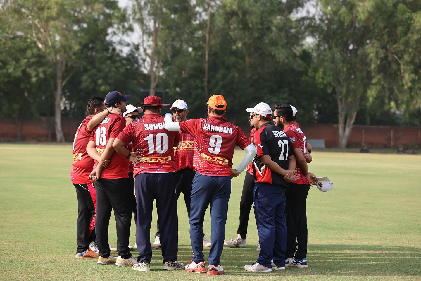 Team Hudle be like..
.
.
.
.
.
#cricket #loveforcricket #cricketlove #cricketer #crickerterslife #delhicricket #corporatecricketdelhi #delhi #gurugram #india #playcricketindelhi #loveforthegame #loveforcricket #weplayatballpark