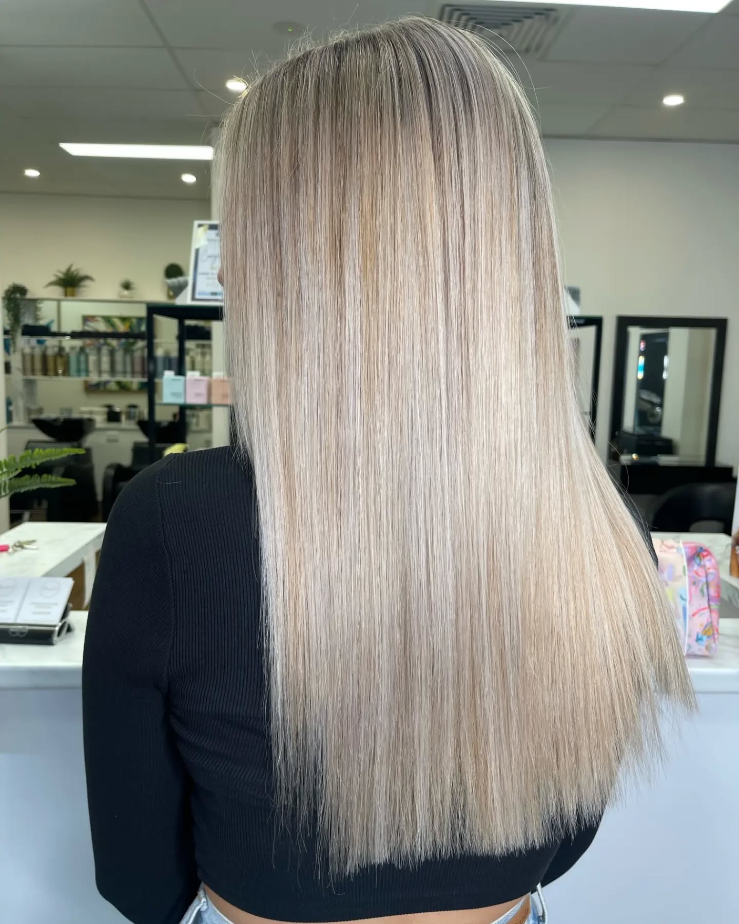 Is your blonde looking dull? 🙈
A full head of foils brightened lovely Lydia's look..
---> swipe for before --->
Visit our amazing team for the hair & care you'll LOVE! ❤️
Book Online: via link in bio
We look forward to pampering You xo